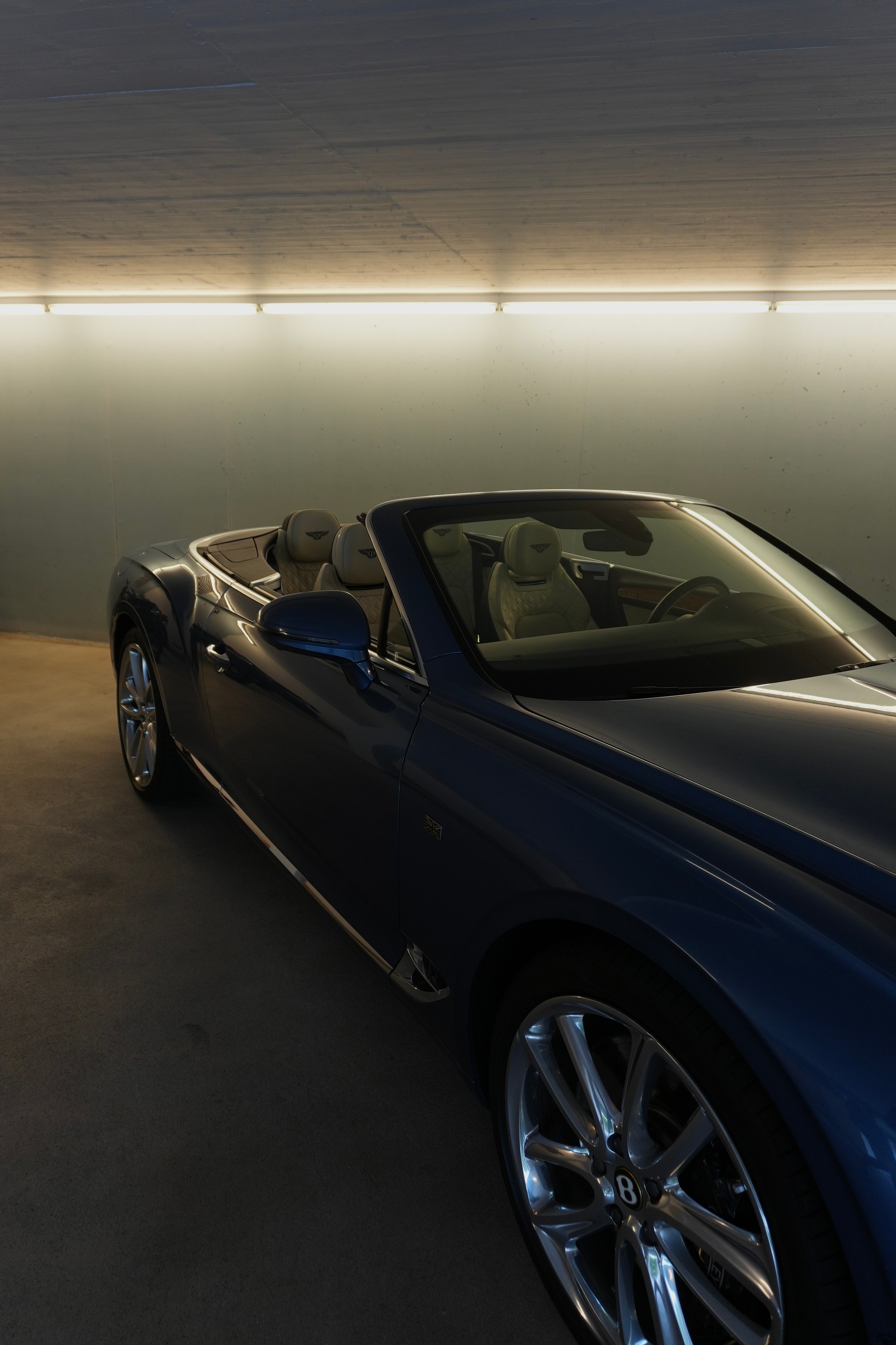 BENTLEY Continental GTC 6.0 W12-image-3