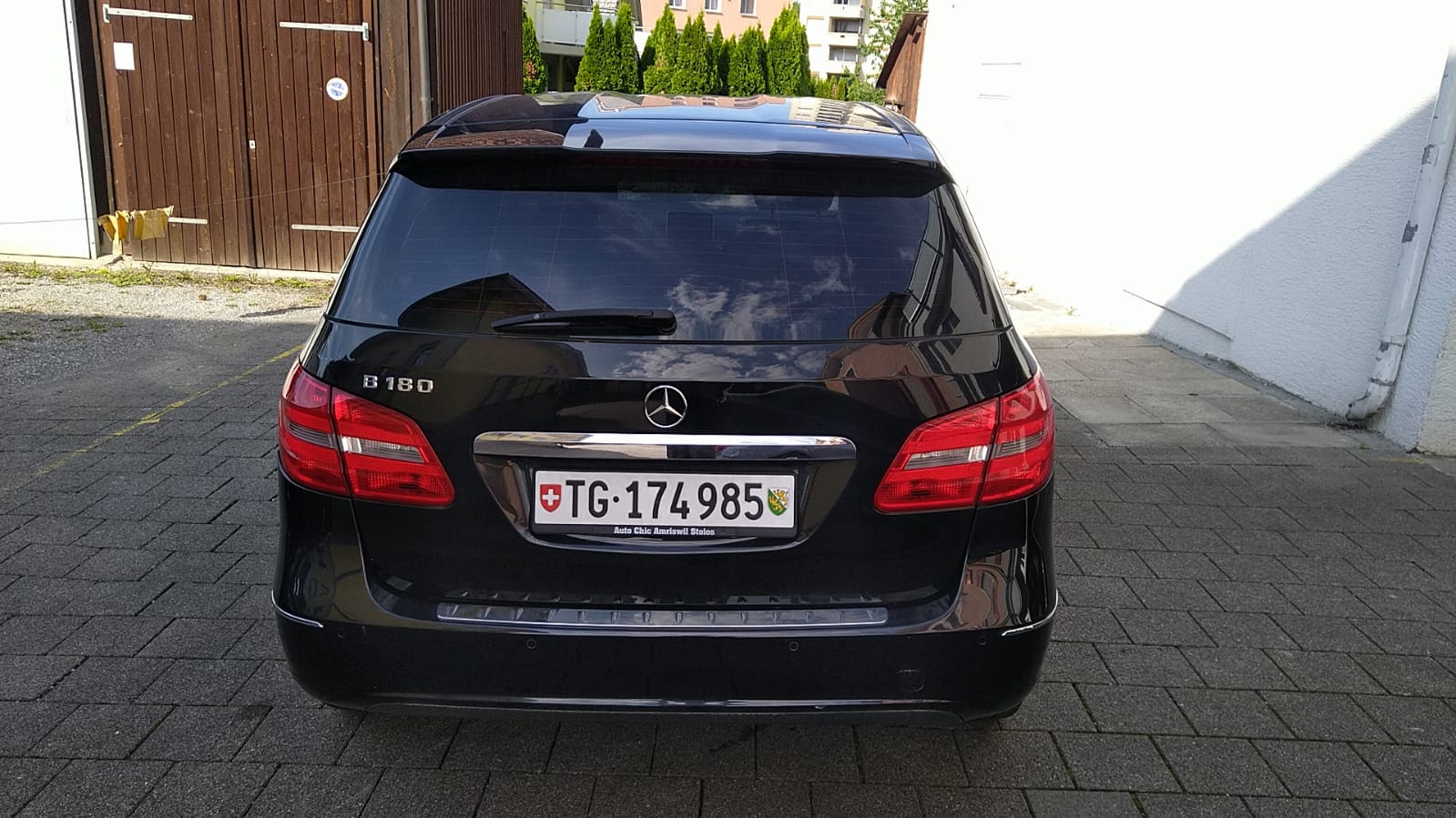 MERCEDES-BENZ B 180-image-4