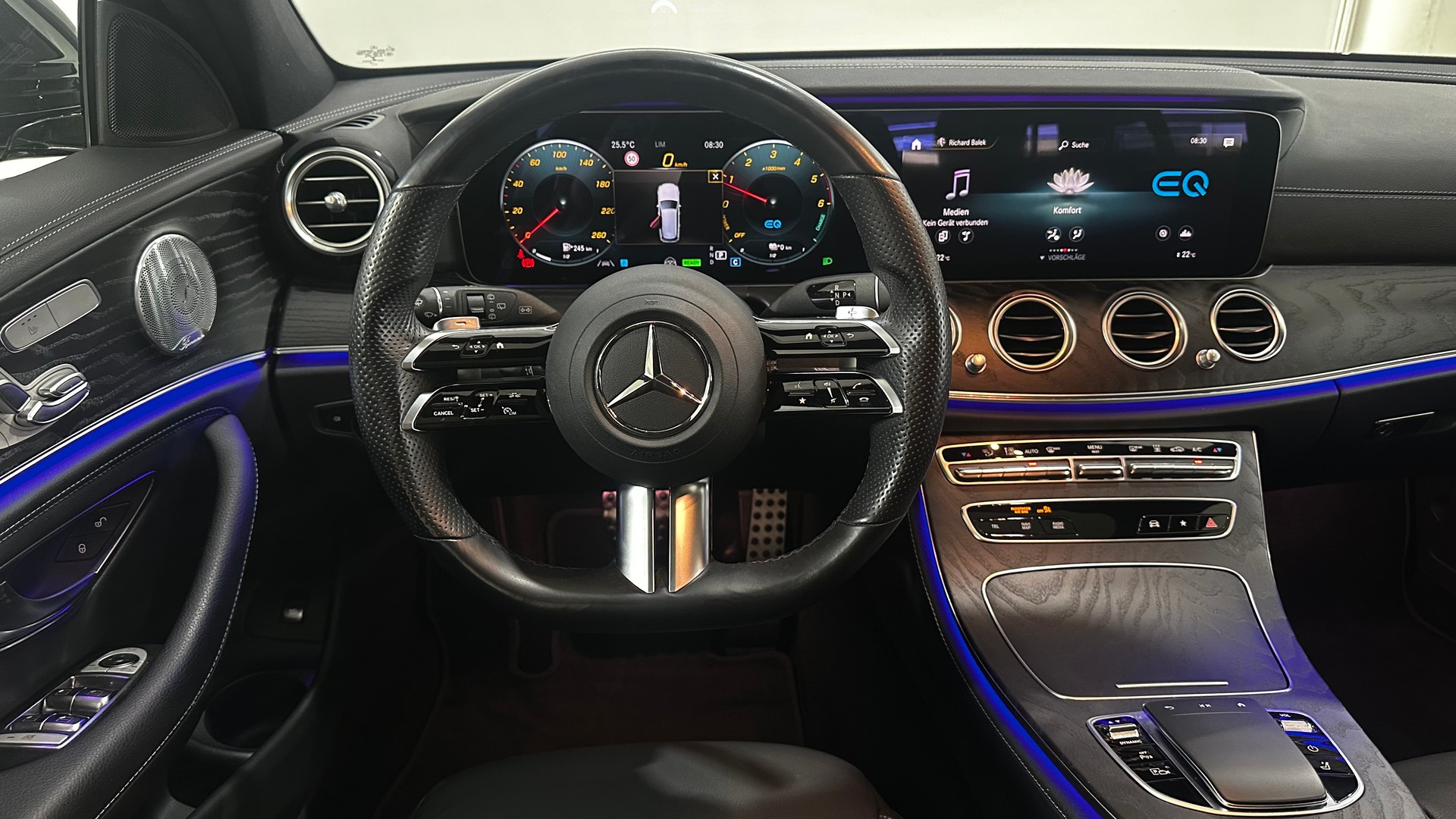 MERCEDES-BENZ E-CLASS S213 Kombi E 300 de A-image-12