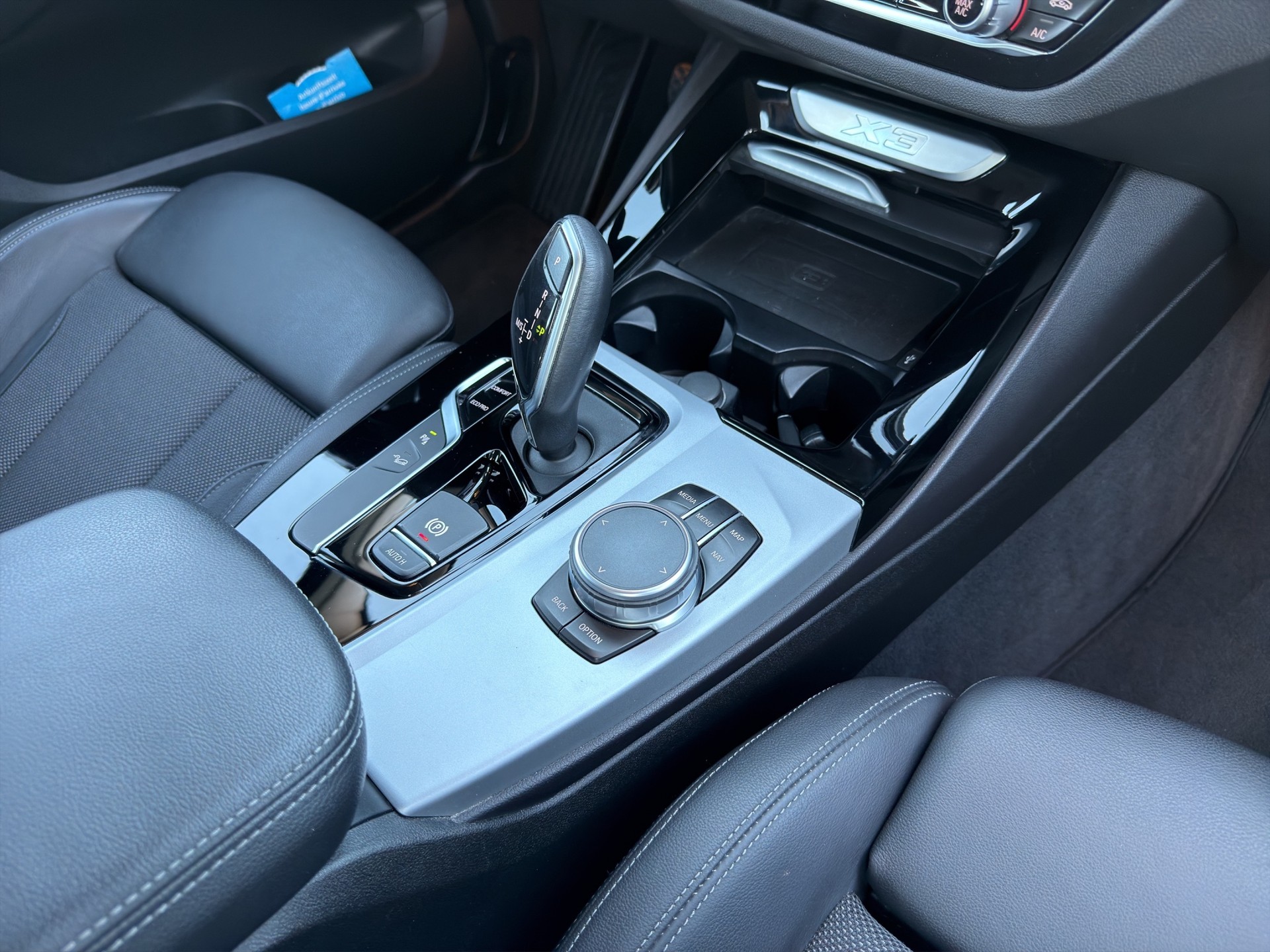 BMW X3 xDrive 20d Steptronic-image-17