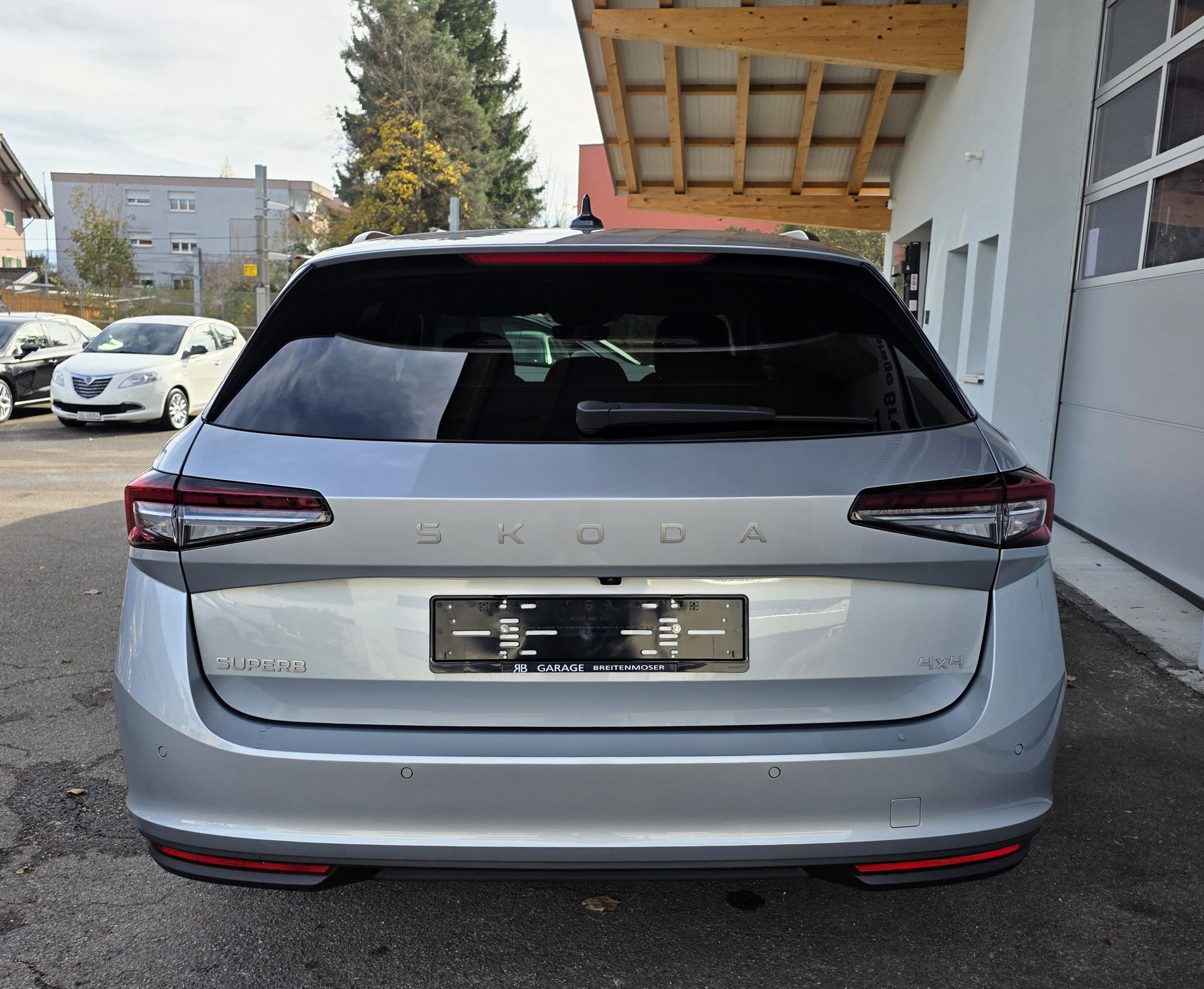 SKODA Superb Combi 2.0 TDi Selection 4x4 DSG-image-4