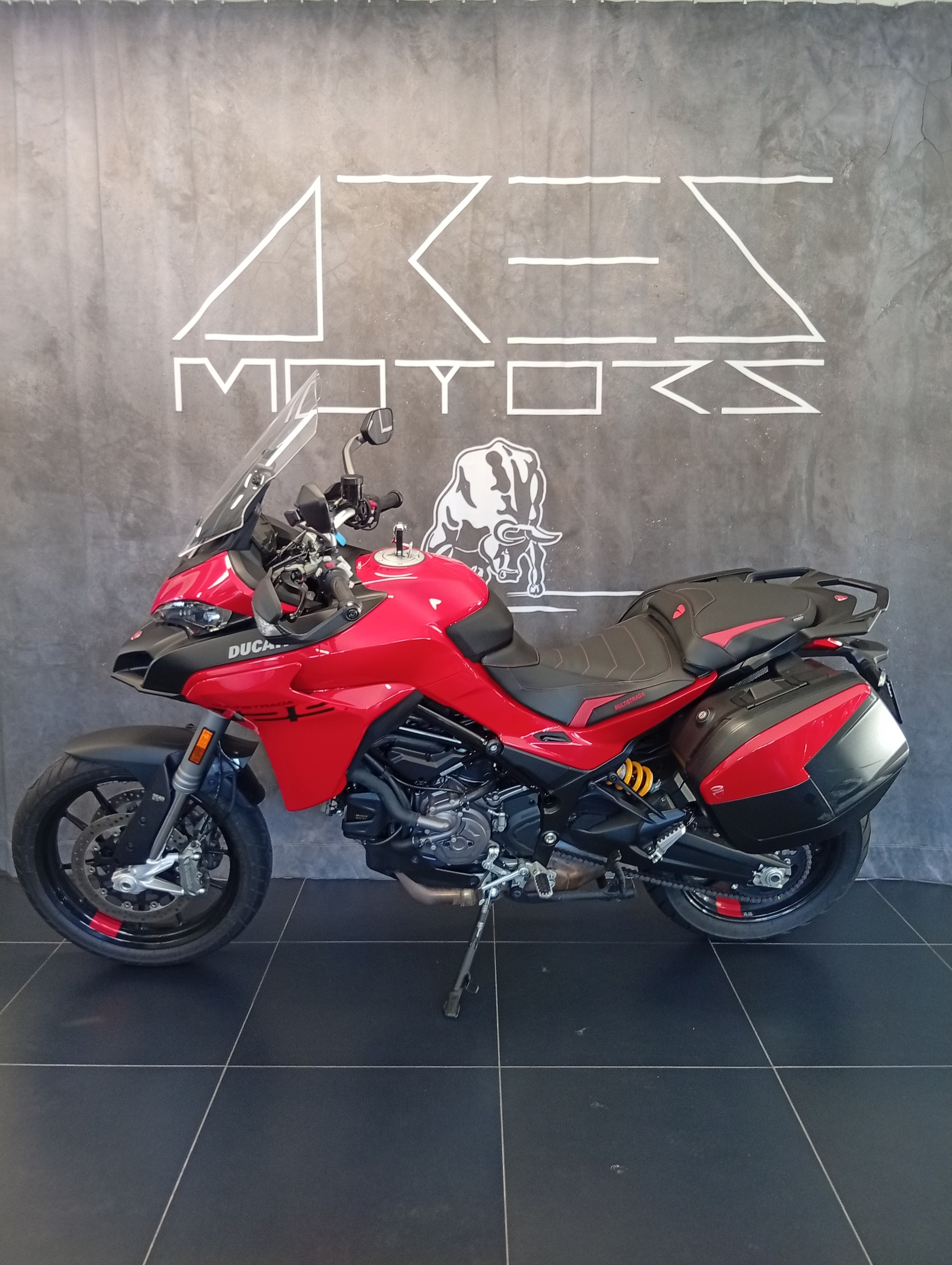 DUCATI Multistrada V2 S Touring-image-4