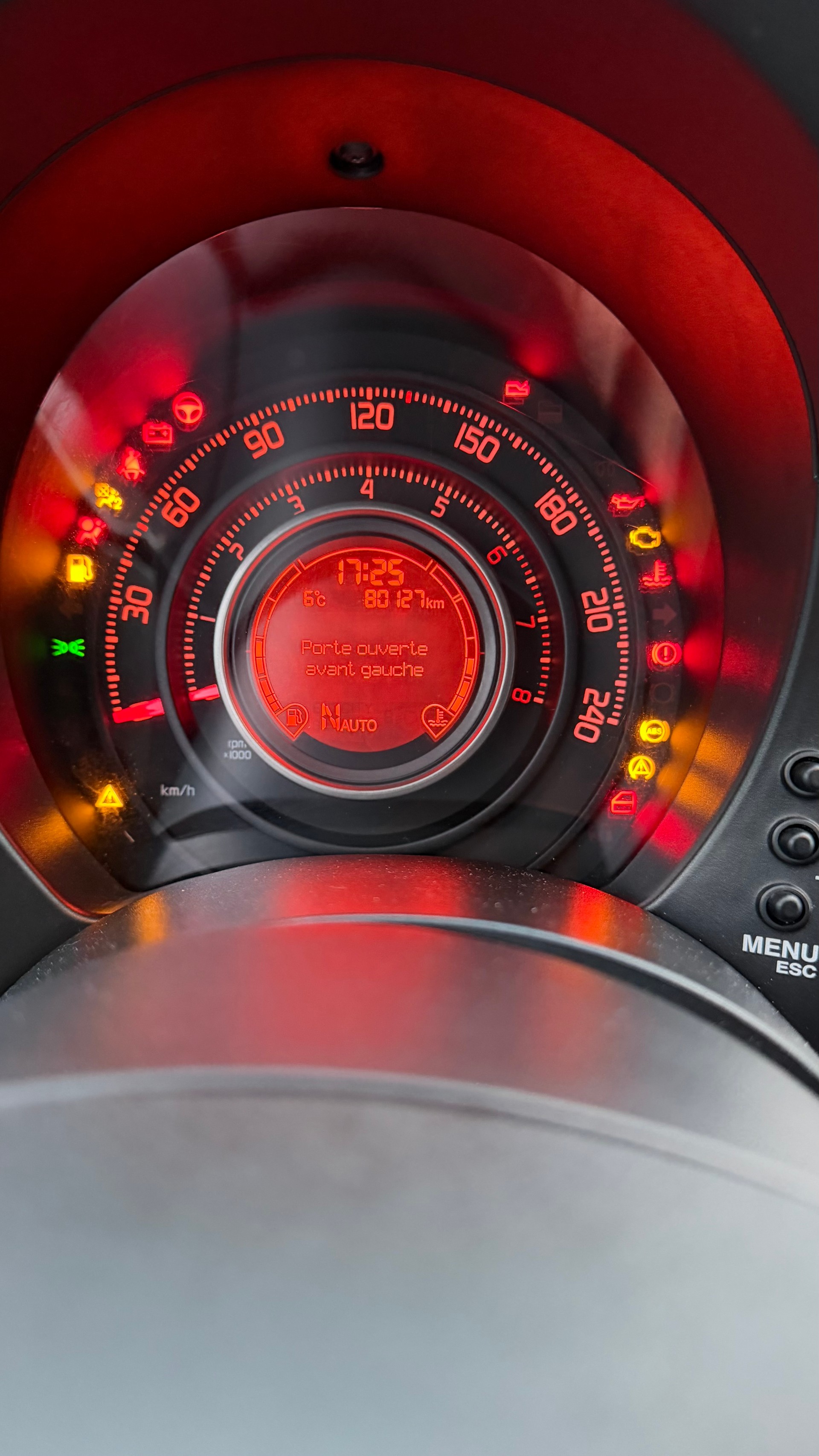 FIAT 500C 1.4 16V Turbo Abarth Dualogic-image-21