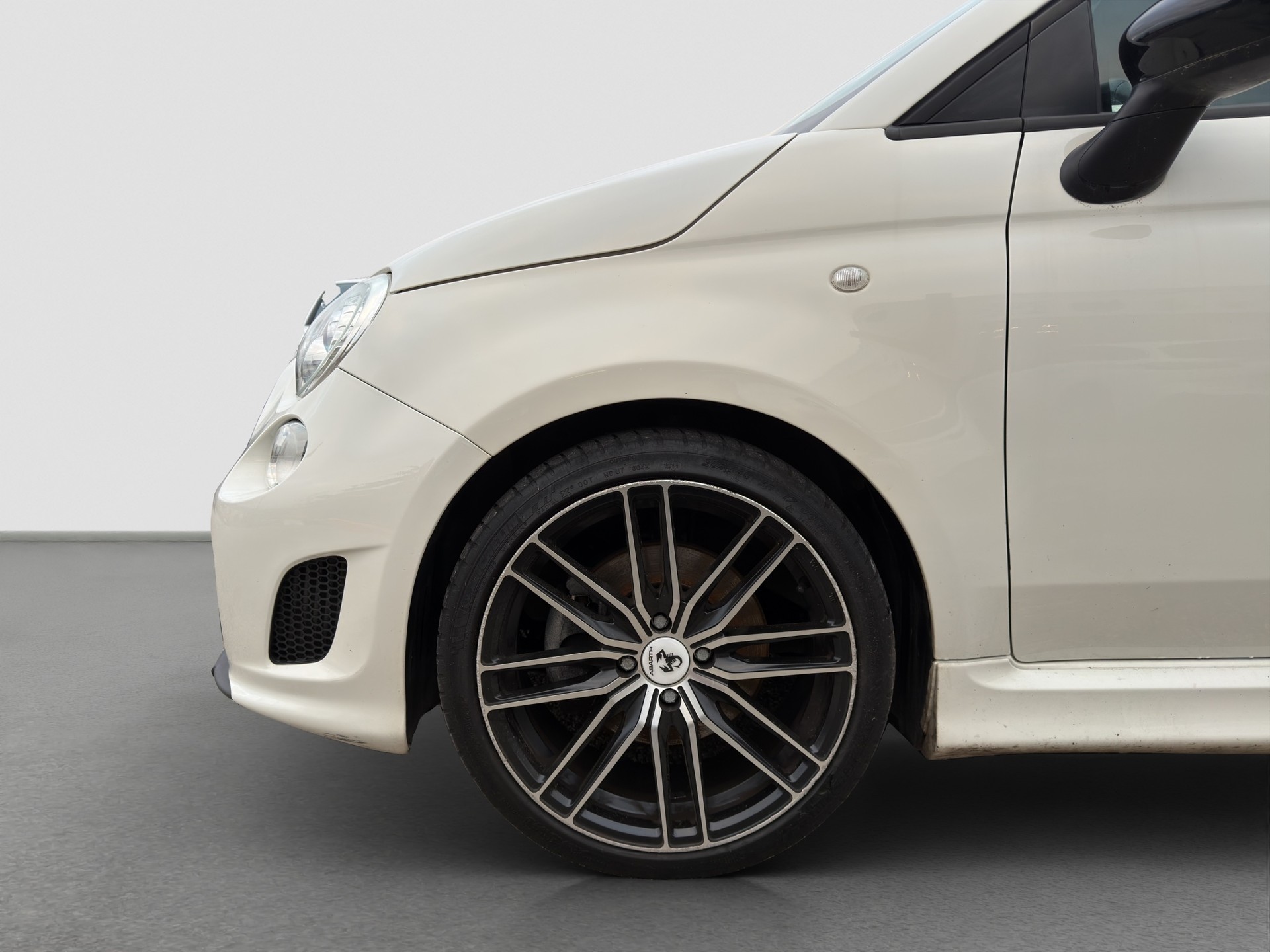 FIAT 500C 1.4 16V Turbo Abarth Dualogic-image-10