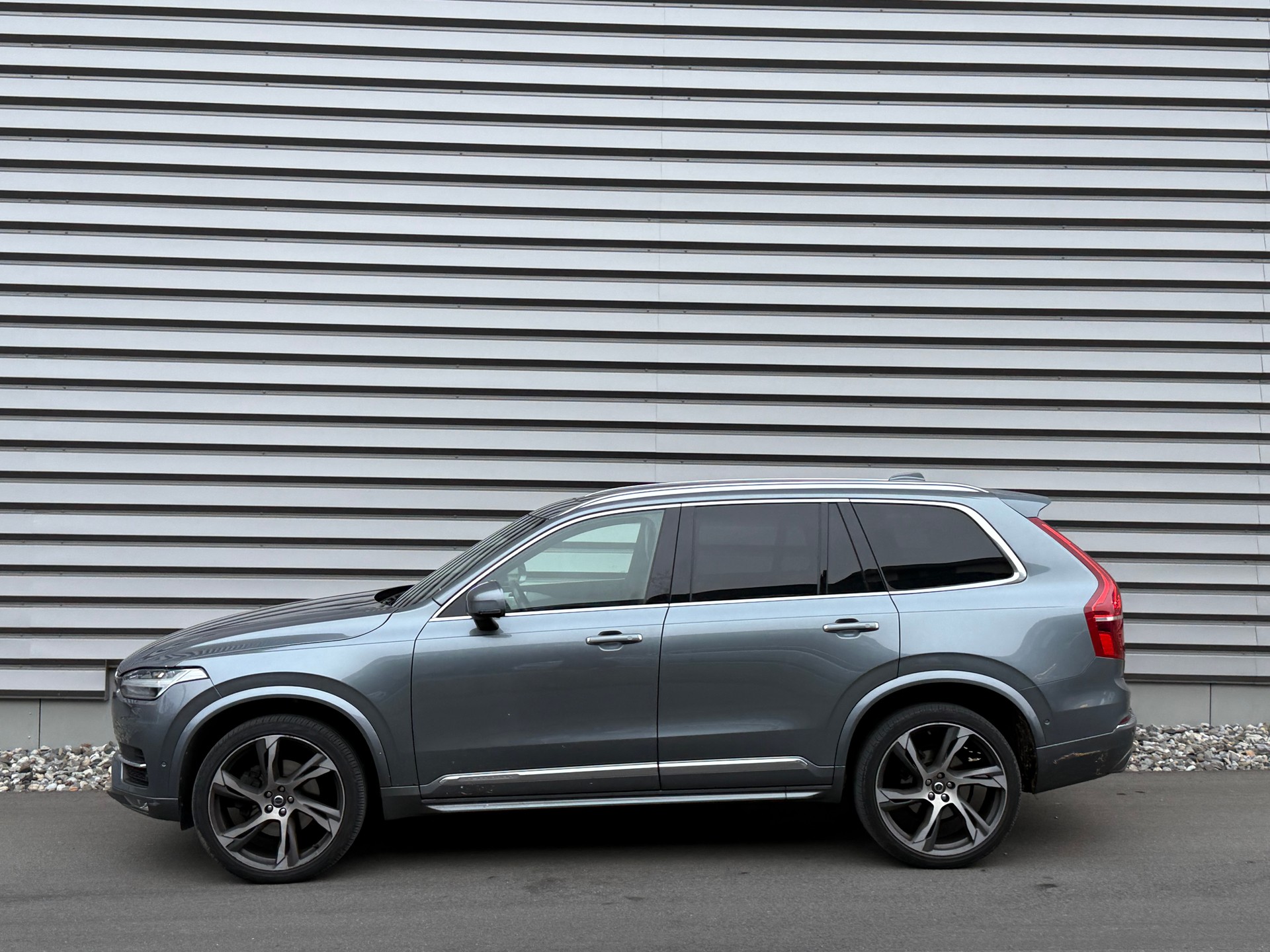 VOLVO XC90 T6 AWD Inscription R-Design Geartronic-image-4