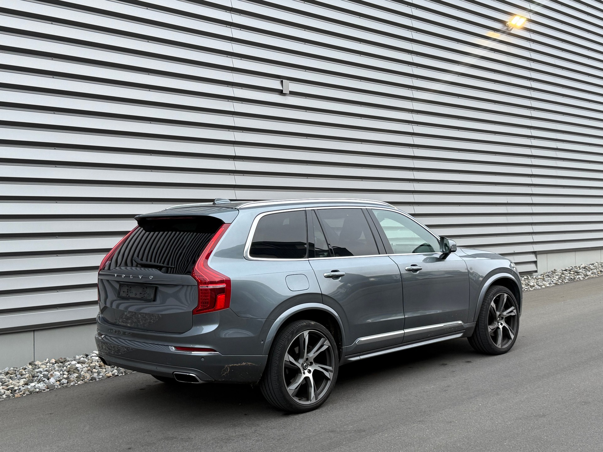 VOLVO XC90 T6 AWD Inscription R-Design Geartronic-image-2