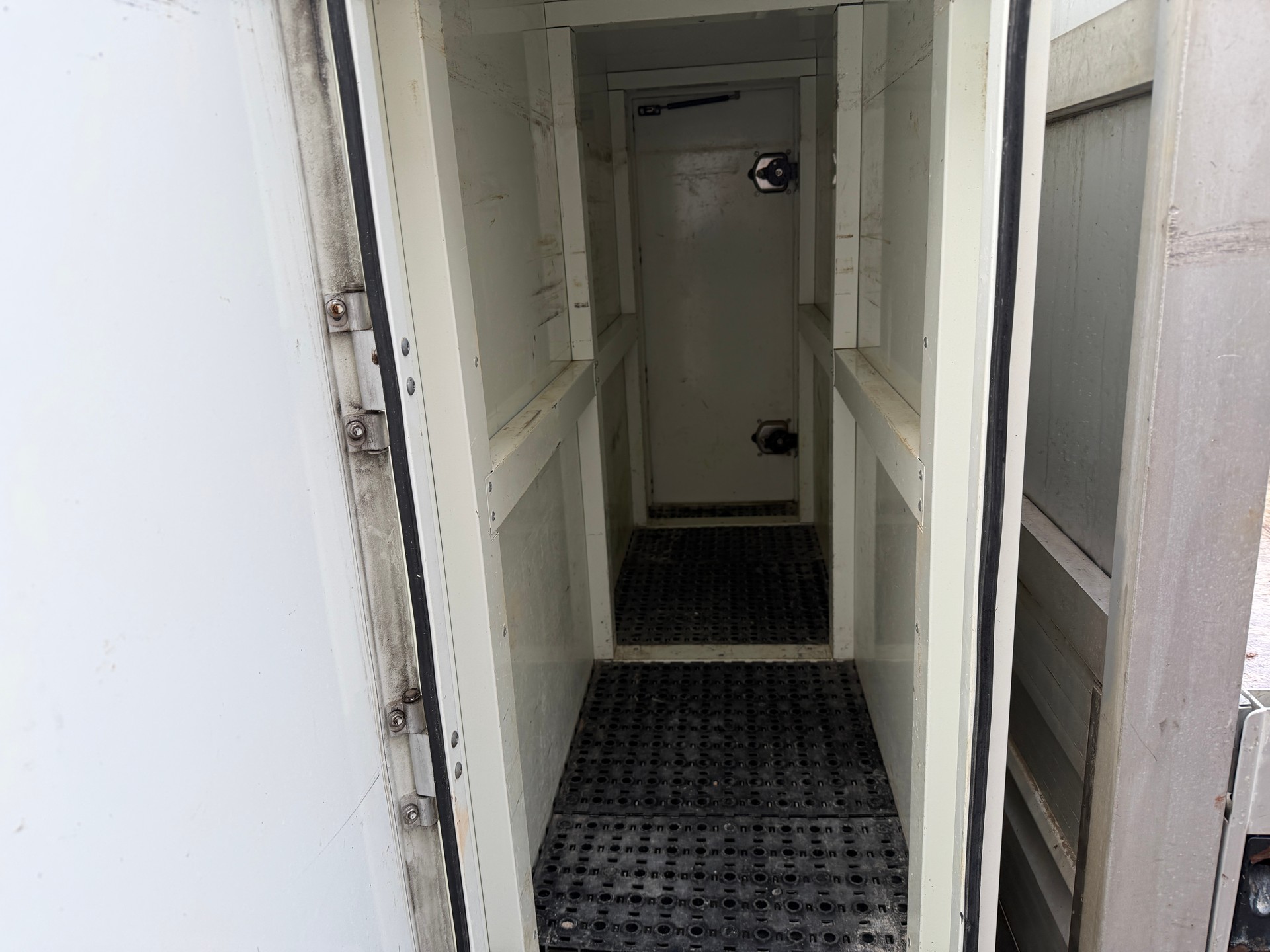 ISUZU NLR 85A - LS 35 E-image-7