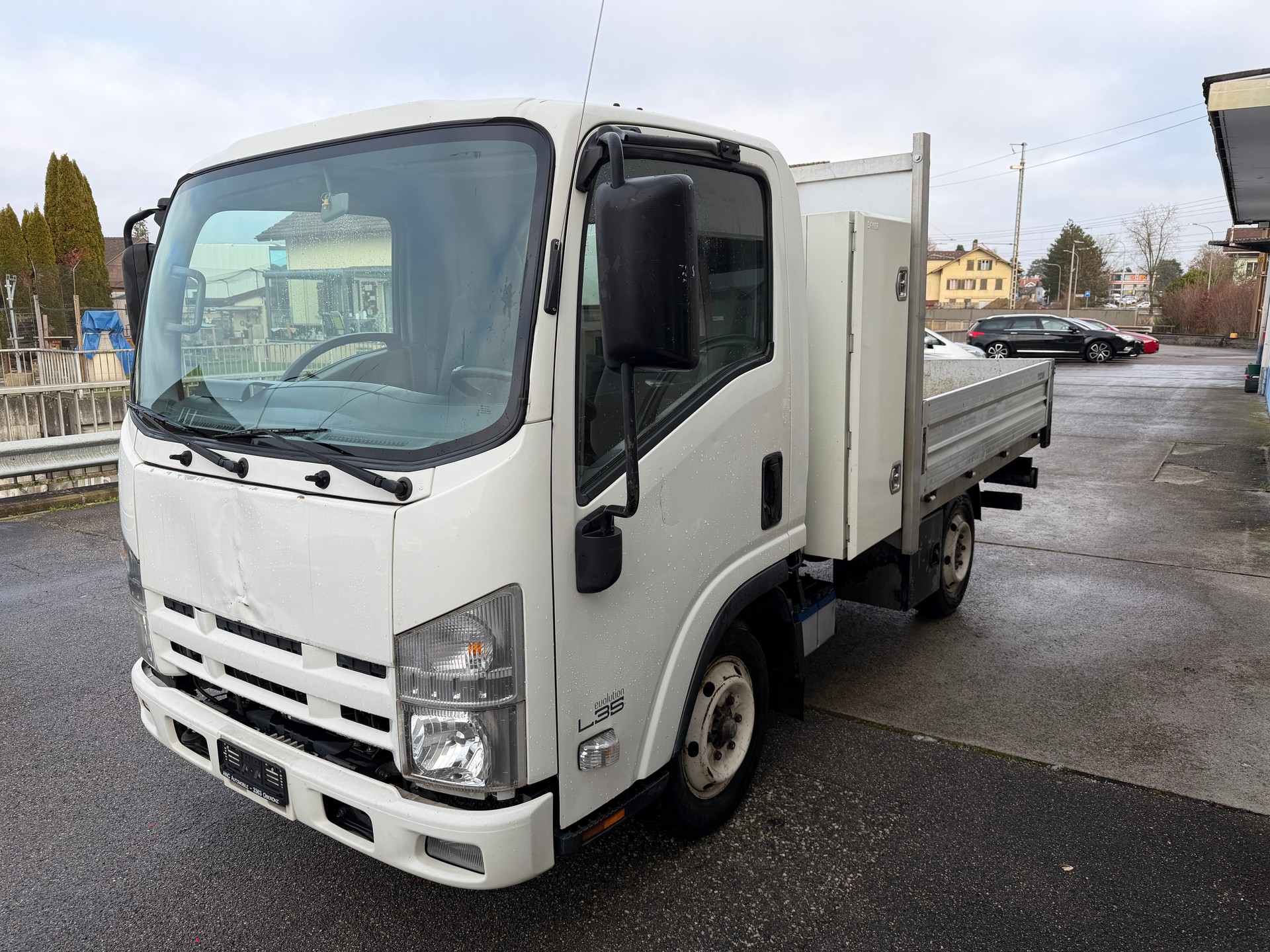 ISUZU NLR 85A - LS 35 E