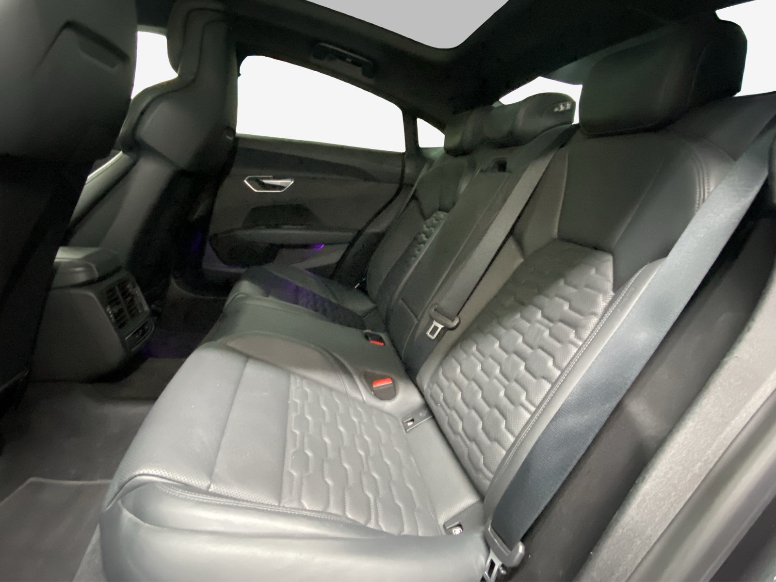 AUDI e-tron GT quattro-image-12