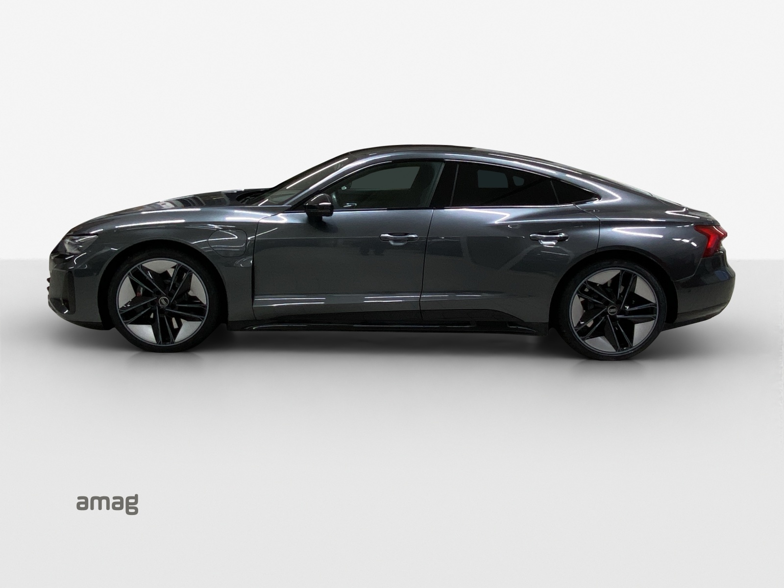 AUDI e-tron GT quattro-image-1