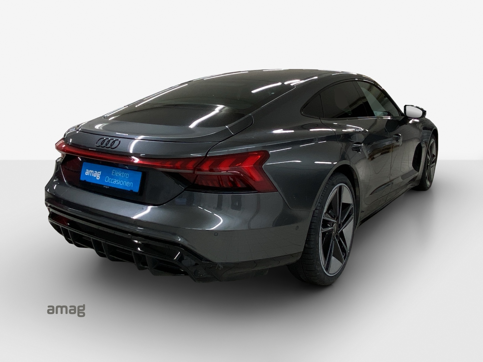 AUDI e-tron GT quattro-image-5