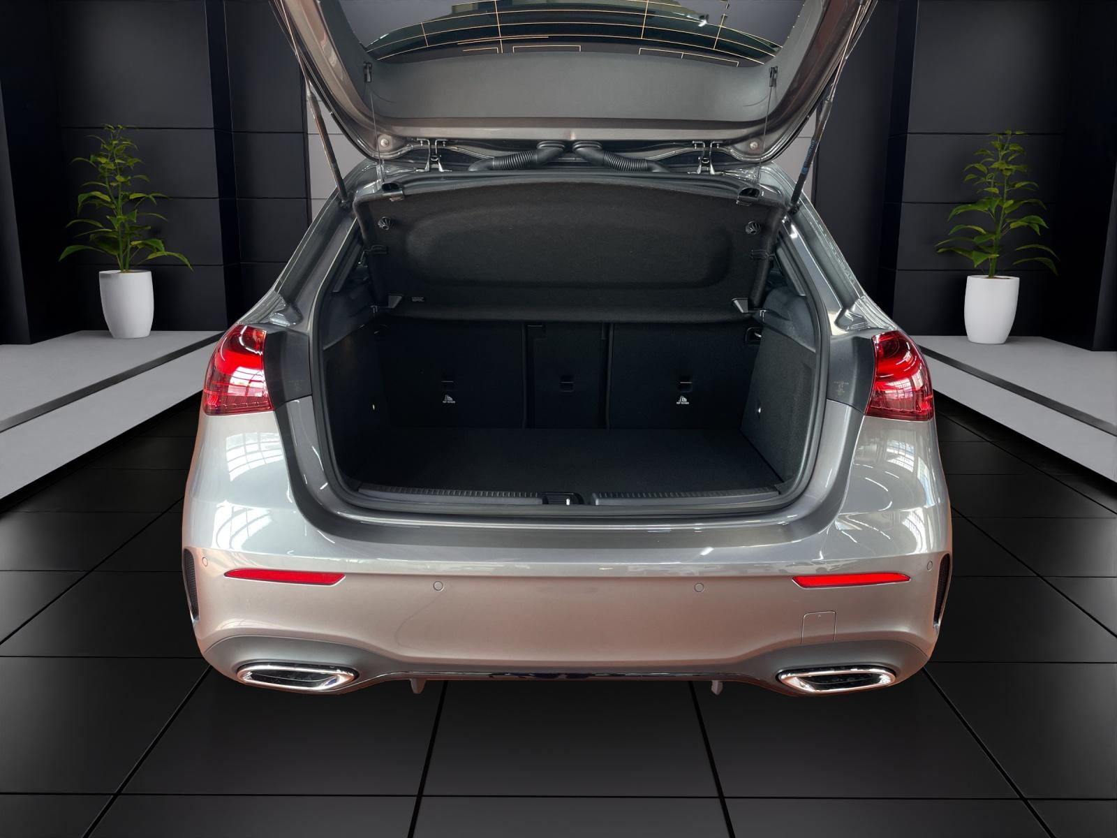 MERCEDES-BENZ A 250 e EQ Star AMG Line-image-8