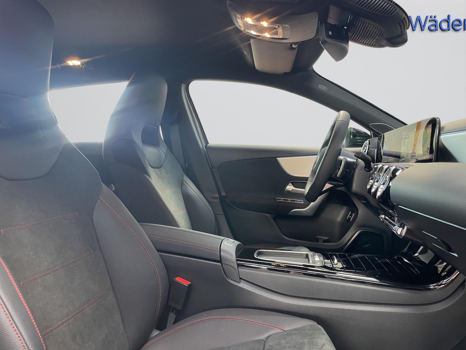 MERCEDES-BENZ A 250 e EQ Star AMG Line-image-5