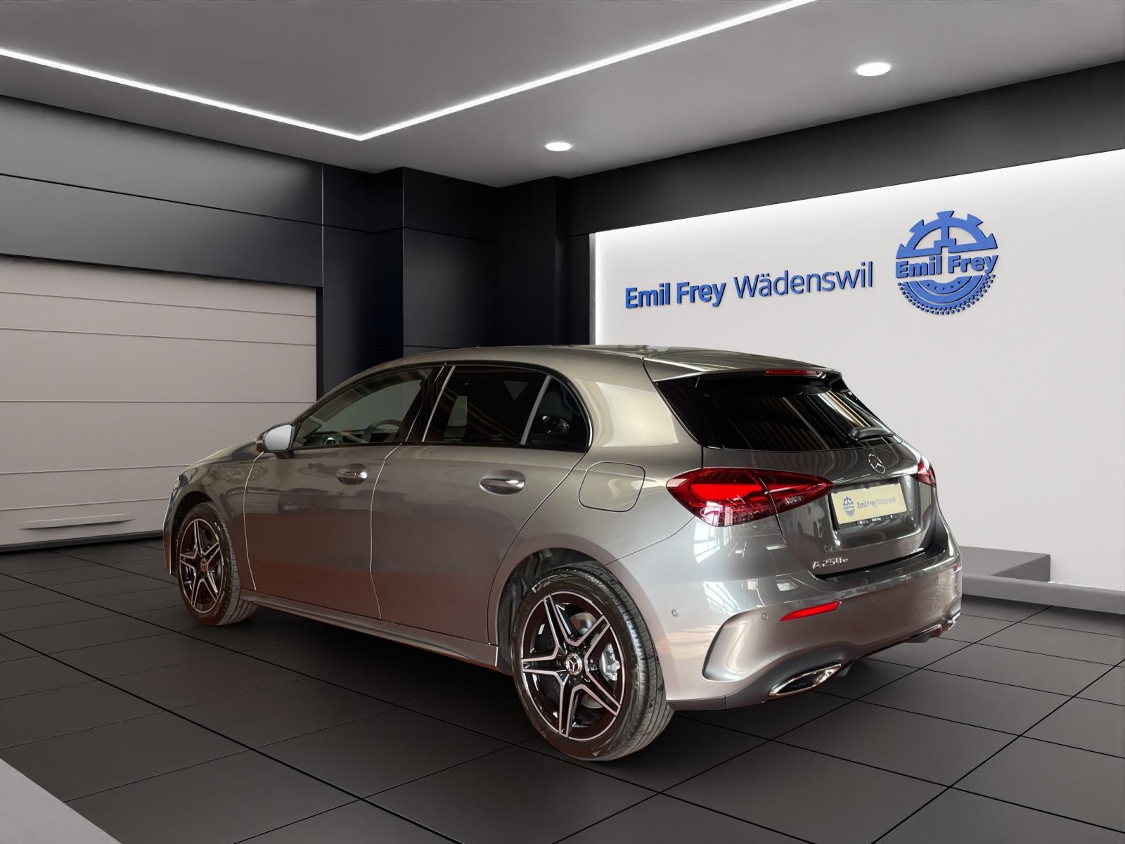 MERCEDES-BENZ A 250 e EQ Star AMG Line-image-2