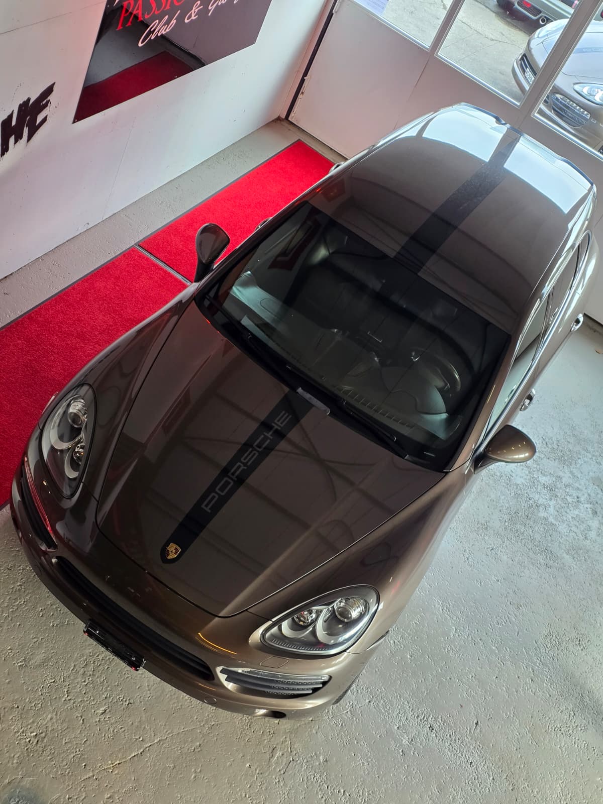 PORSCHE Cayenne S-image-3