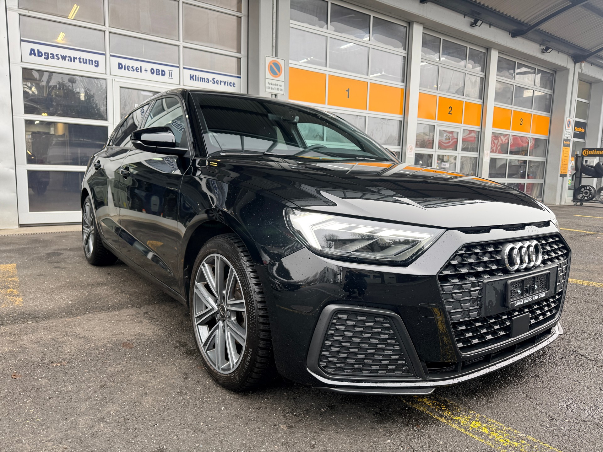 AUDI A1 Sportback 30 TFSI S-Line Attraction 116PS Mod.2025 S-tronic-image-2