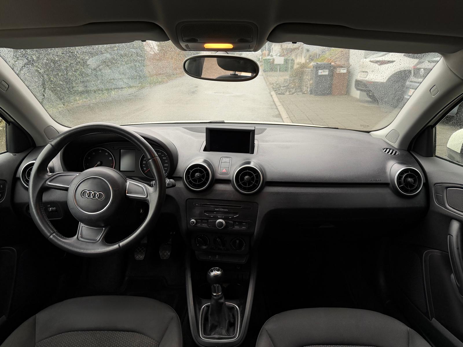 AUDI A1 Sportback 1.2 TFSI admired-image-3