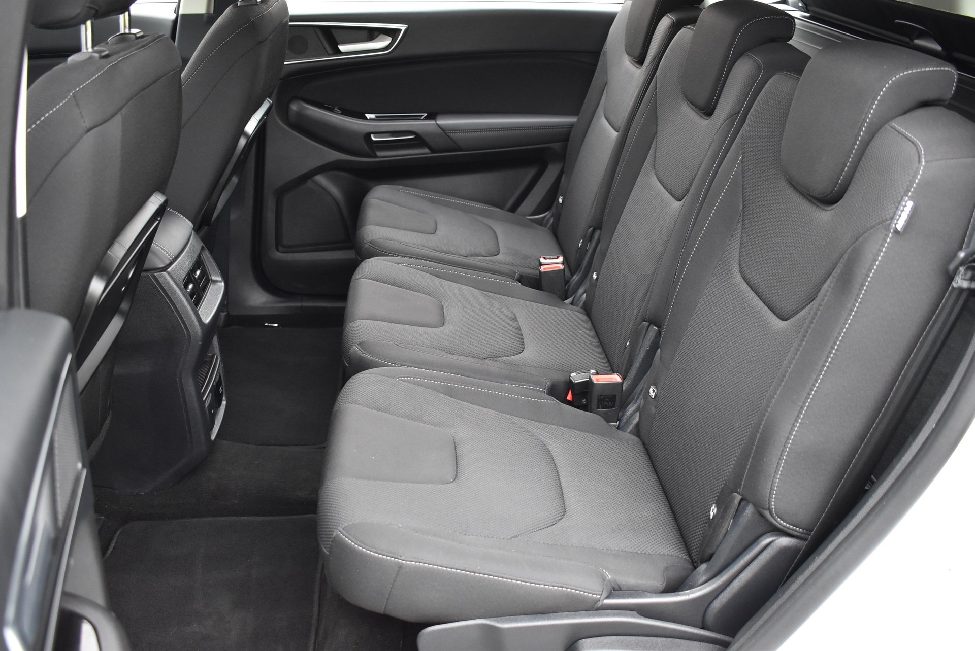 FORD S-Max 2.0 TDCi 150 Trend-image-11