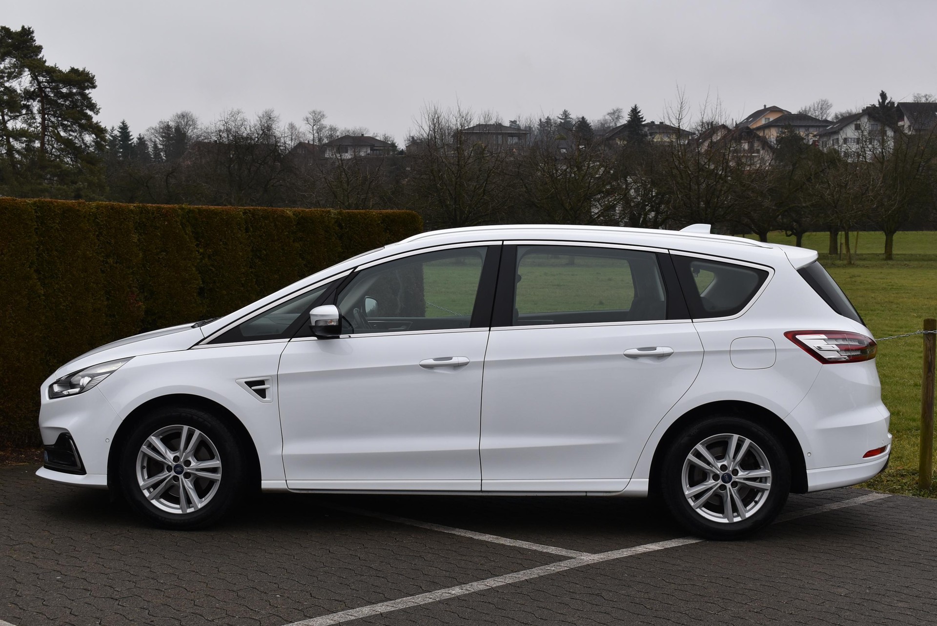 FORD S-Max 2.0 TDCi 150 Trend-image-1