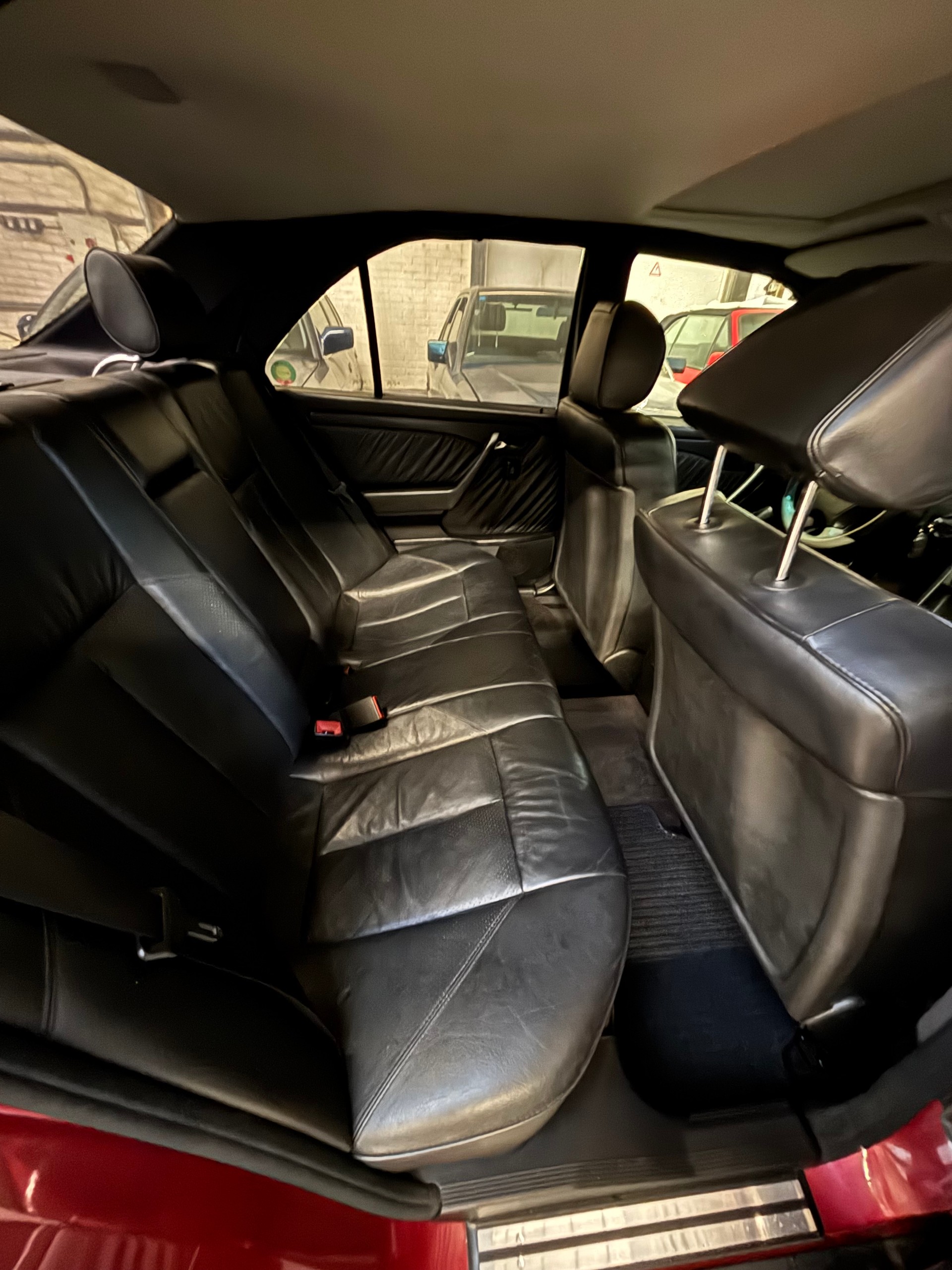 MERCEDES-BENZ C 36 AMG Sport Automatic-image-12