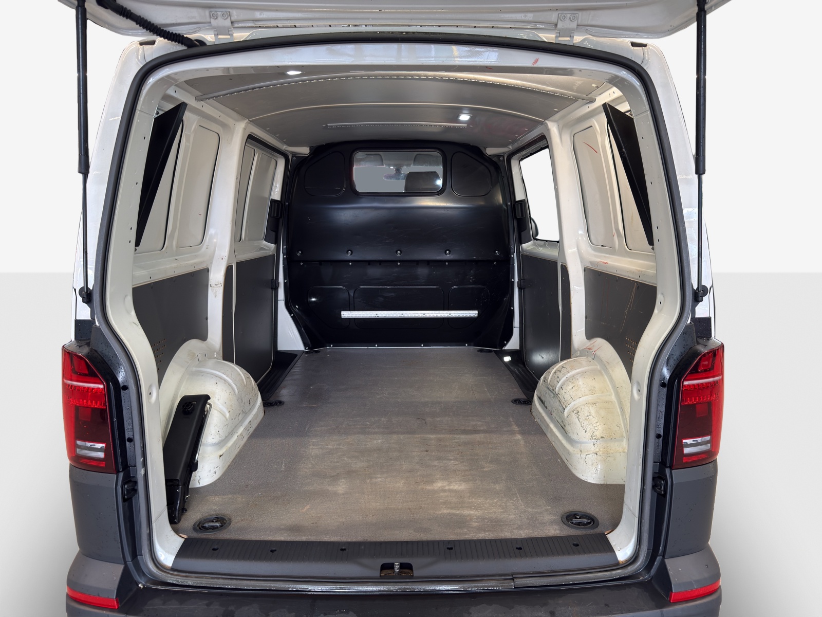 VW T6.1 2.0 TDI 4Motion-image-12
