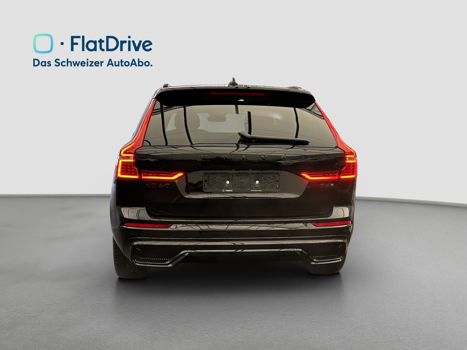 VOLVO XC60 T6 eAWD PluginHybrid Ultra Dark Geartronic - Anhängevorrichtung - Head-up Display-image-3