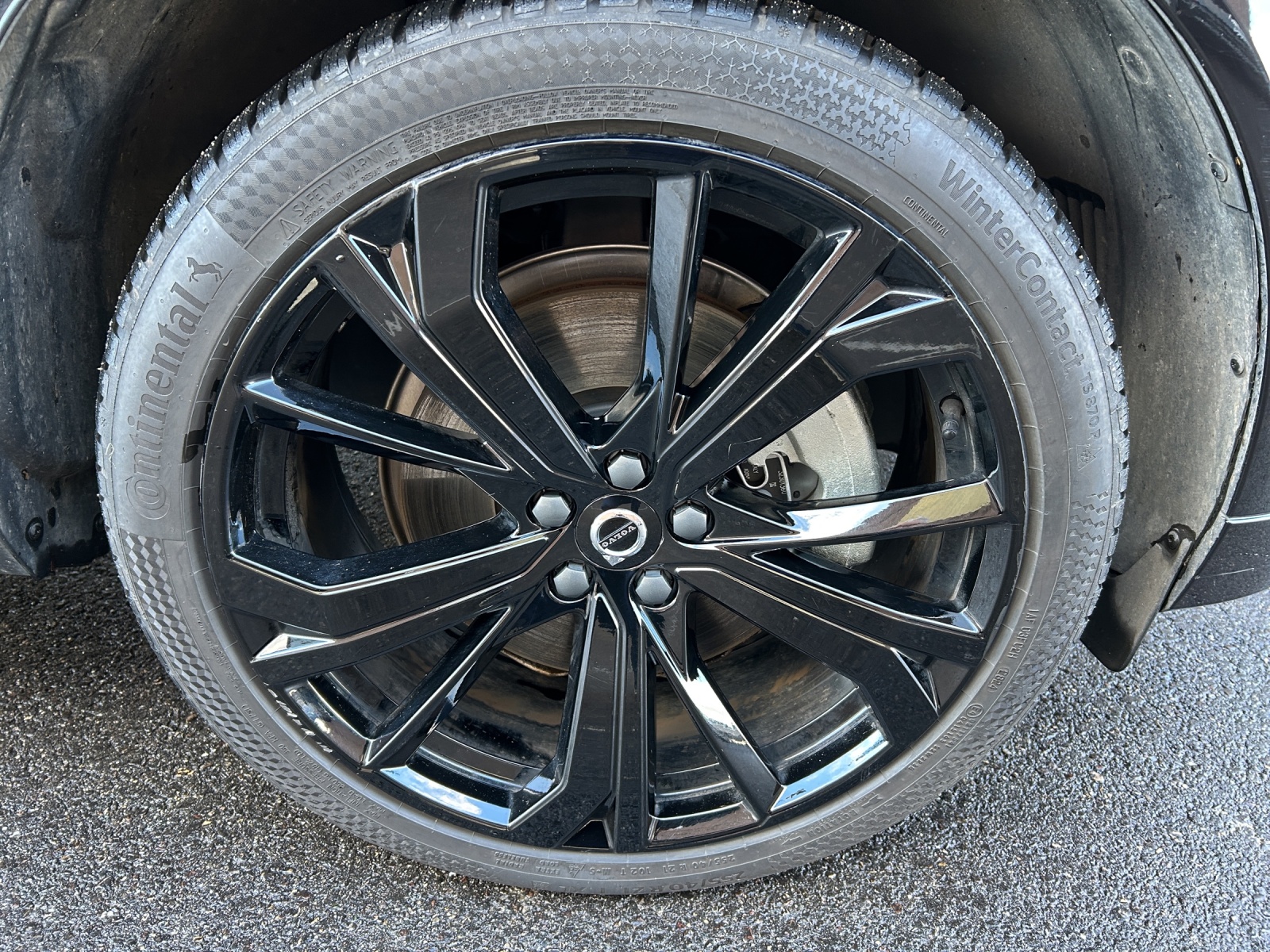 VOLVO XC60 T6 eAWD PluginHybrid Ultra Dark Geartronic - Anhängevorrichtung - Head-up Display-image-13