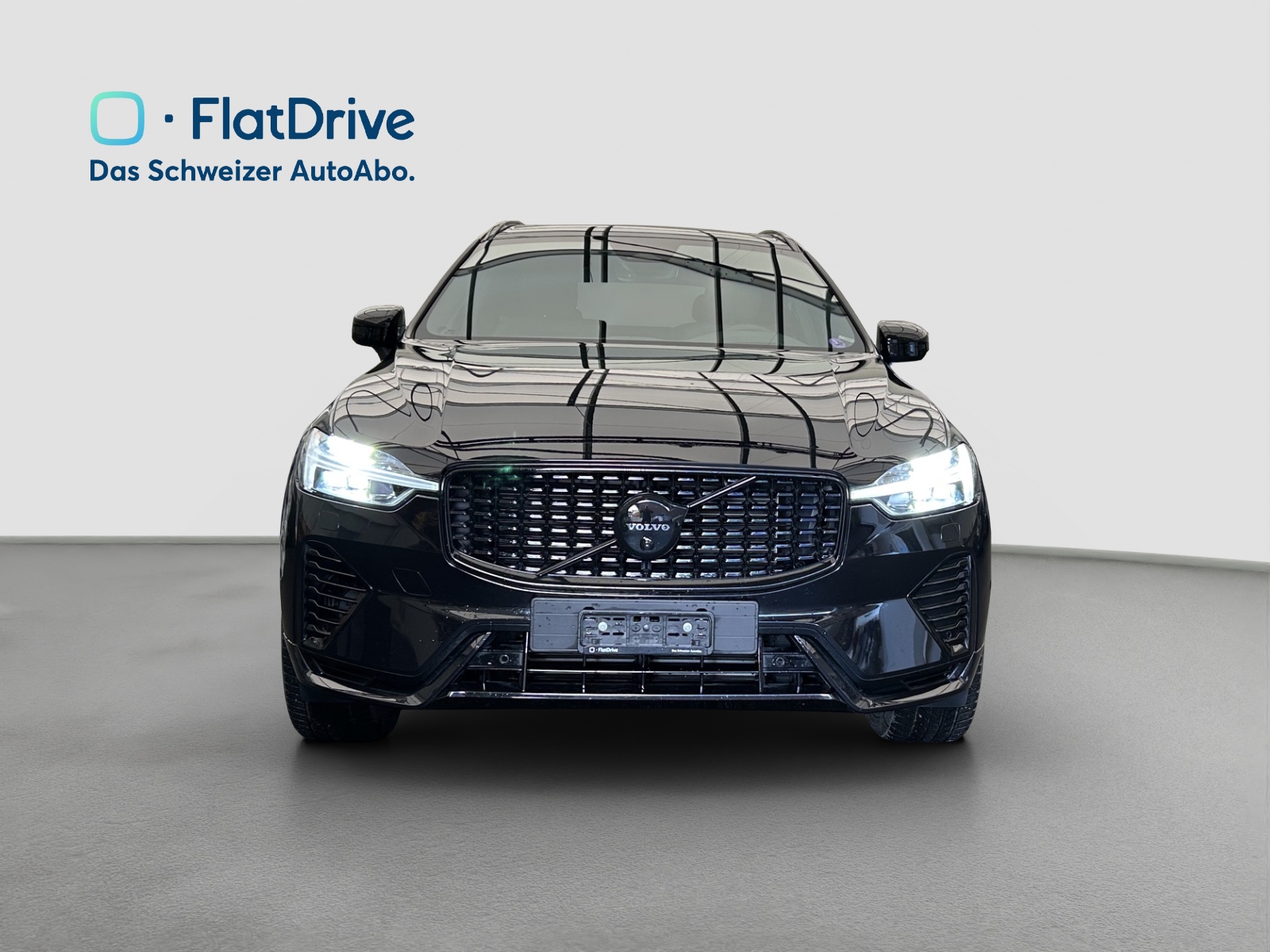 VOLVO XC60 T6 eAWD PluginHybrid Ultra Dark Geartronic - Anhängevorrichtung - Head-up Display-image-4