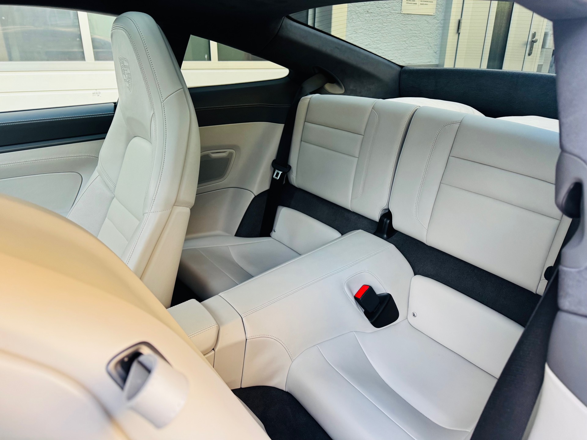 PORSCHE 911 Carrera 4S PDK-image-8