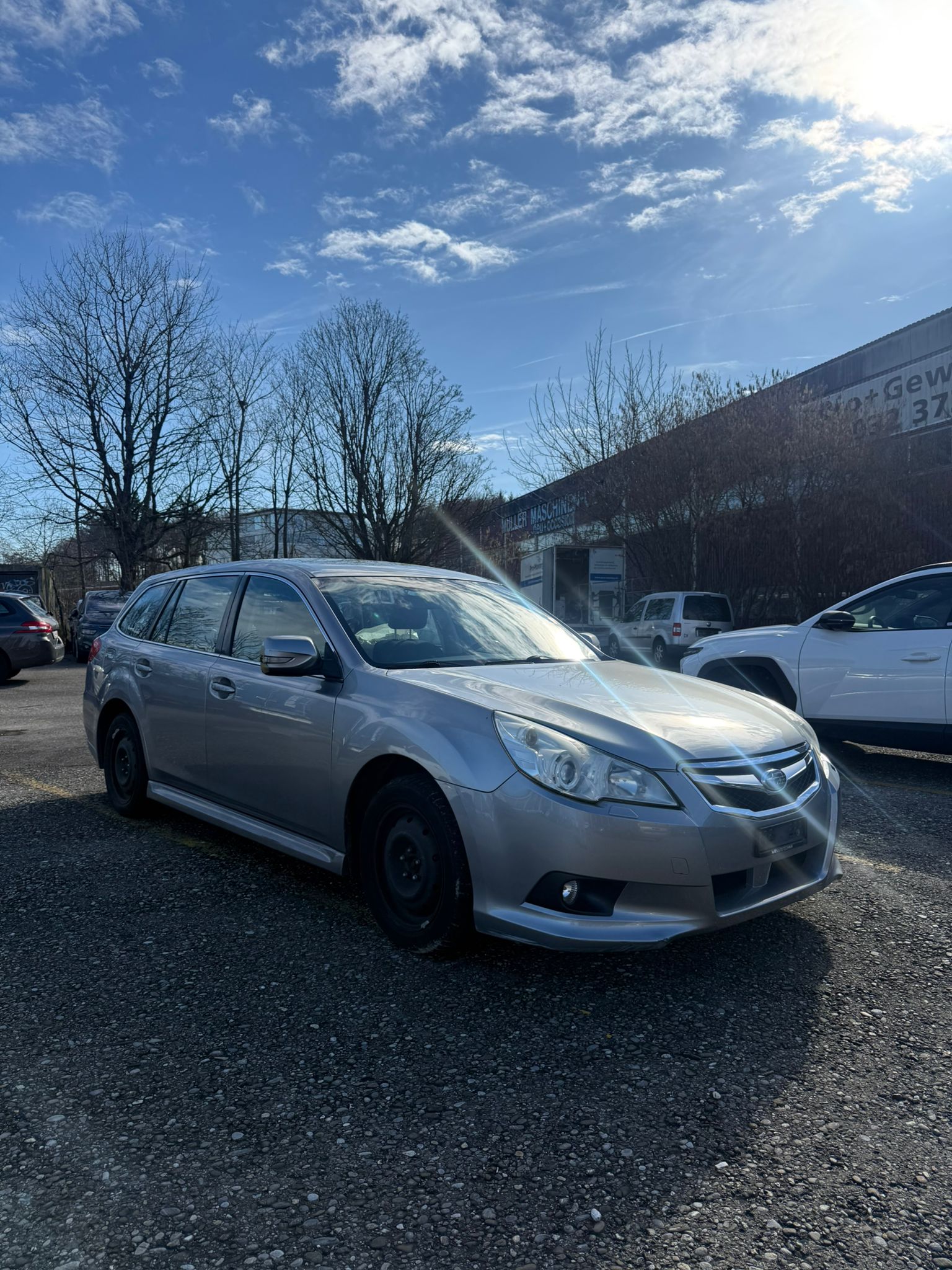 SUBARU Legacy 2.5i Swiss AWD Lineartronic-image-2