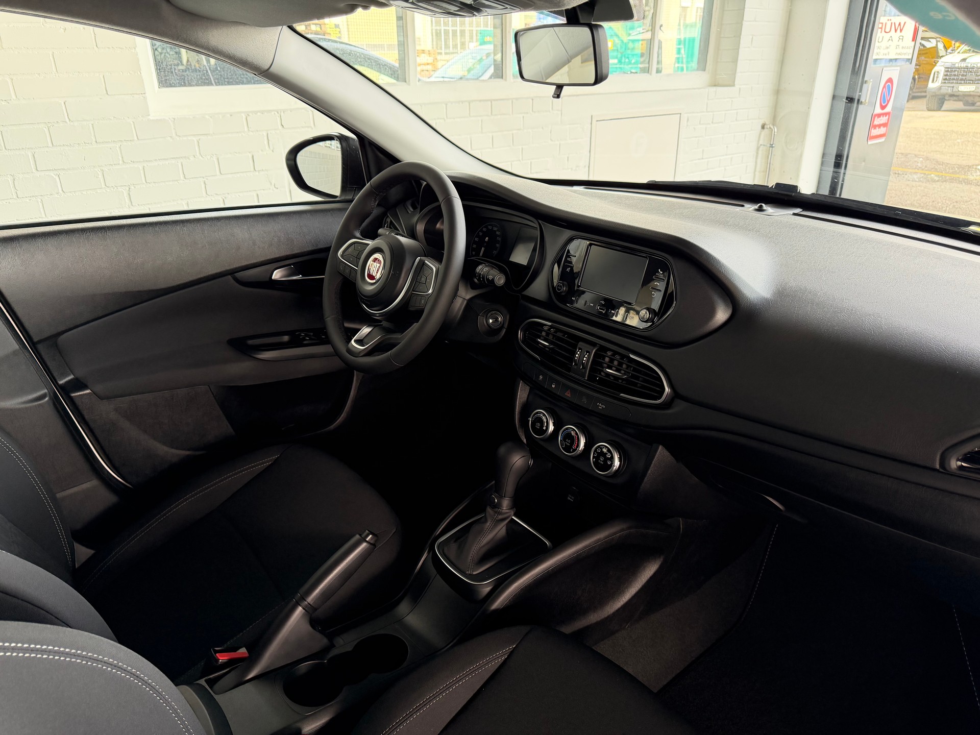 FIAT Tipo Hybrid 1.5 130PS Cult * AUTOMAT * PDC HINTEN*-image-8