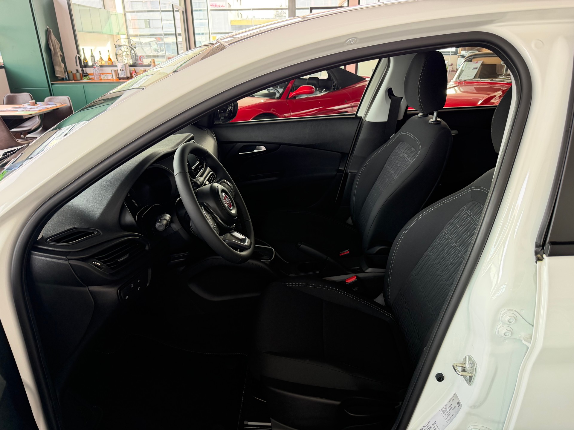 FIAT Tipo Hybrid 1.5 130PS Cult * AUTOMAT * PDC HINTEN*-image-10