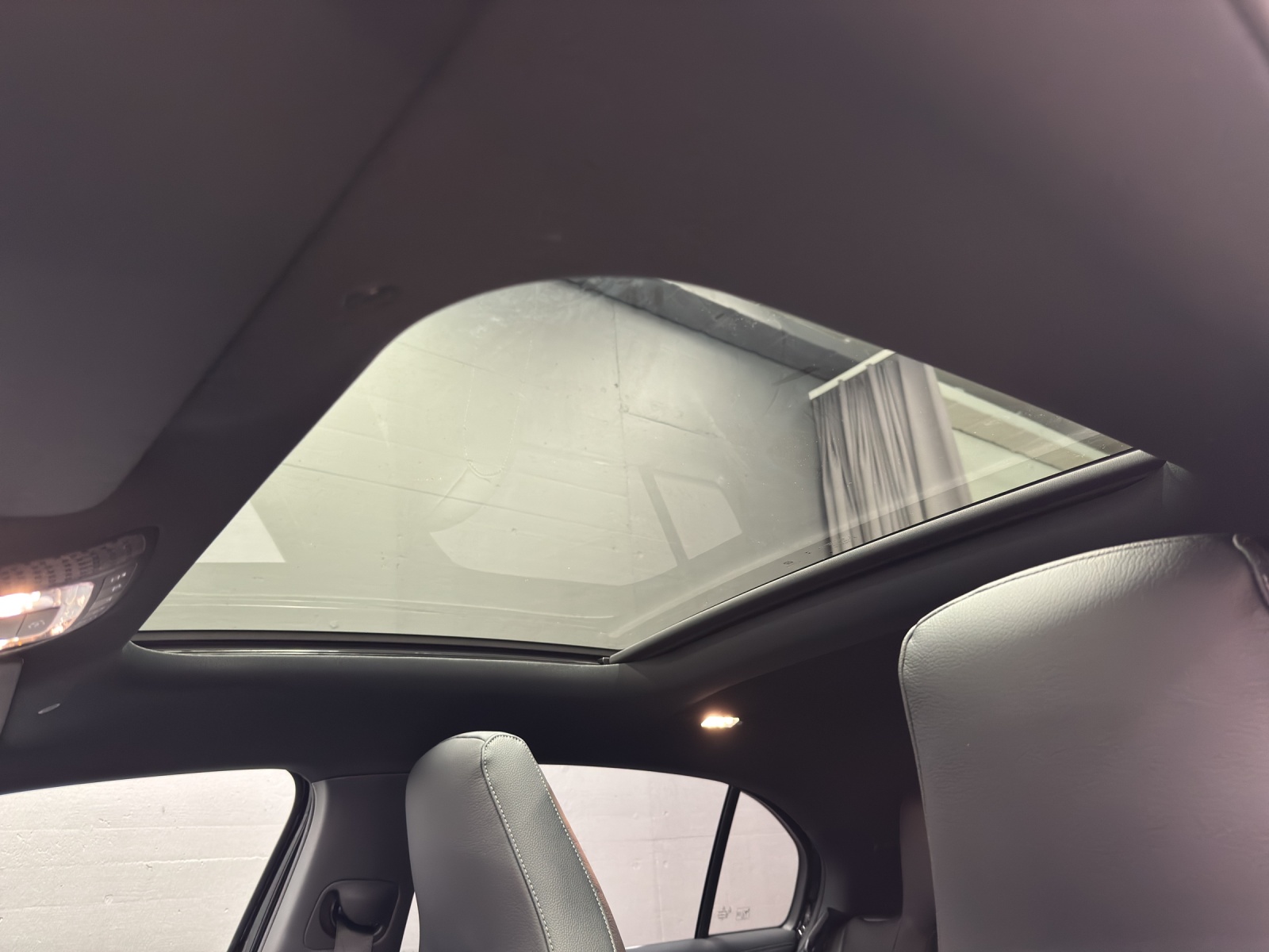 MERCEDES-BENZ A 250 AMG Line 4Matic-image-12