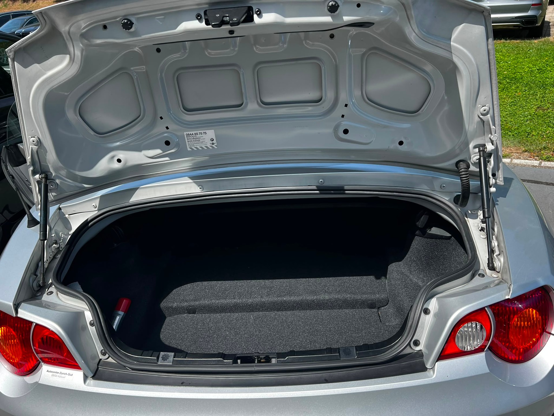 BMW Z4 3.0i Roadster-image-9