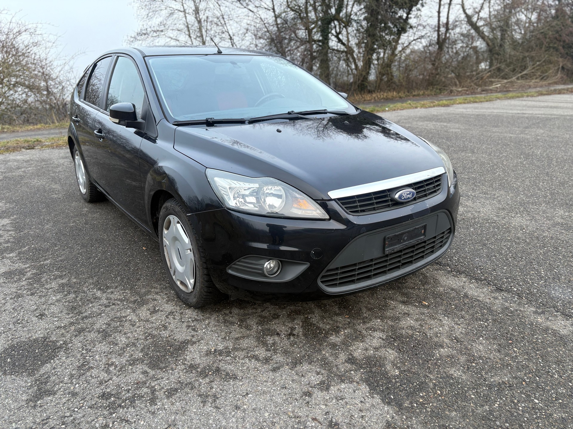 FORD Focus 2.0i Titanium-image-1
