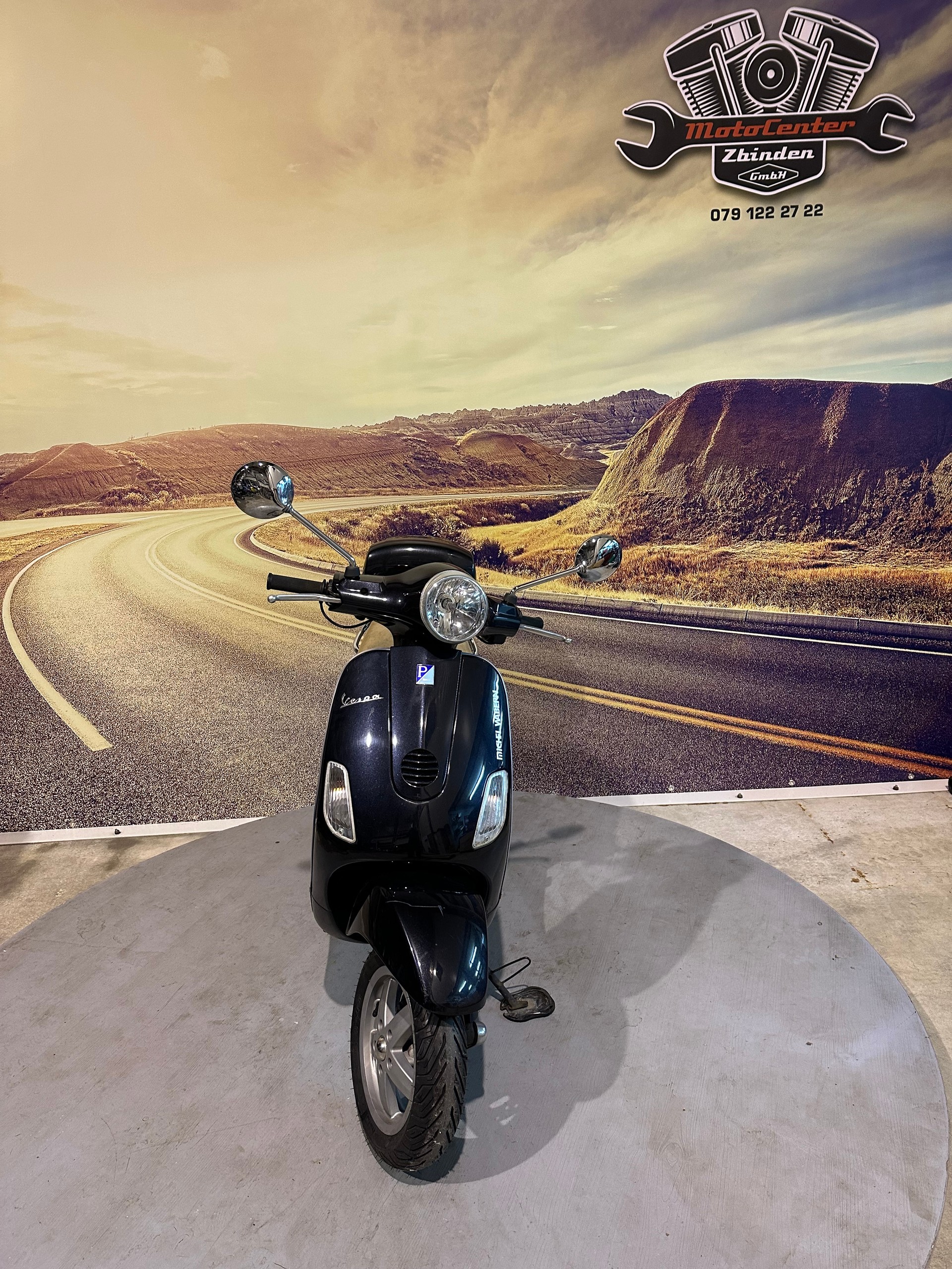 PIAGGIO Vespa 125 LX4-showroom-element-1