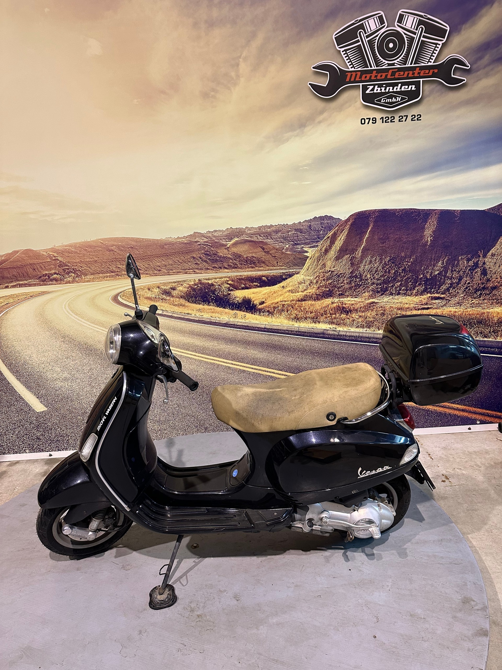 PIAGGIO Vespa 125 LX4-showroom-element-3