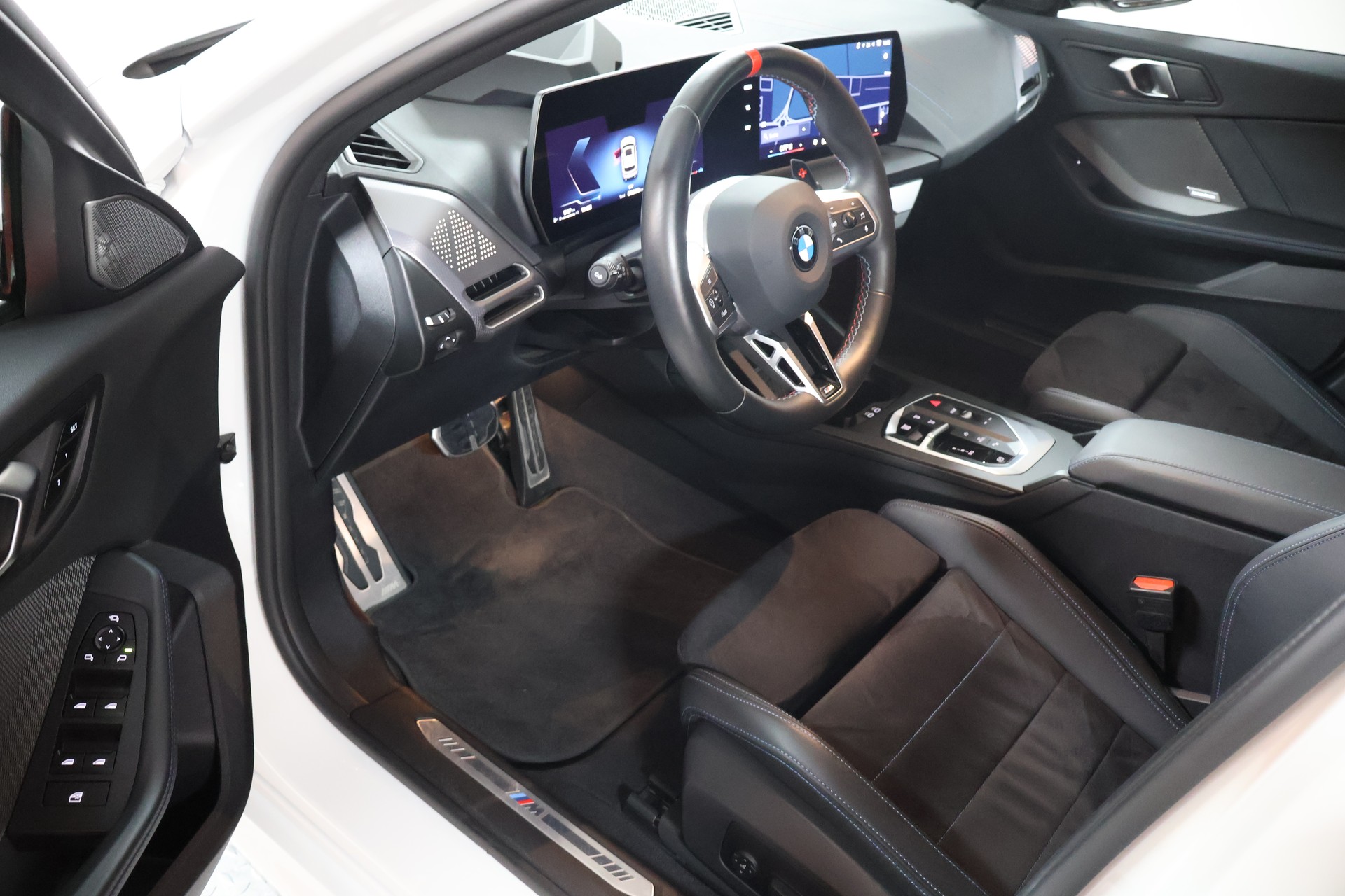 BMW M135 xDrive M Sport Pro-image-6
