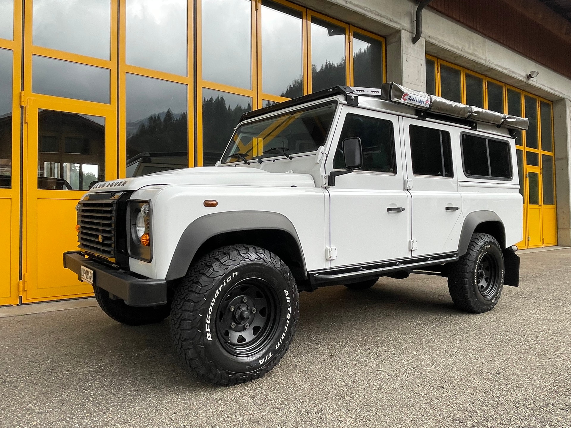 LAND ROVER Defender 110 2.2 TD4 Station Wagon