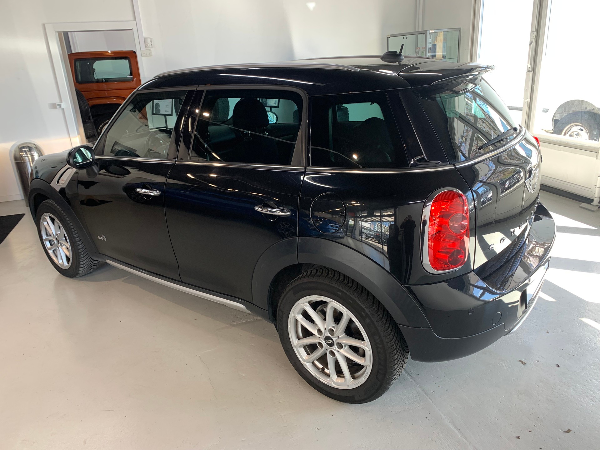 MINI Countryman Cooper ALL4 Steptronic-image-9