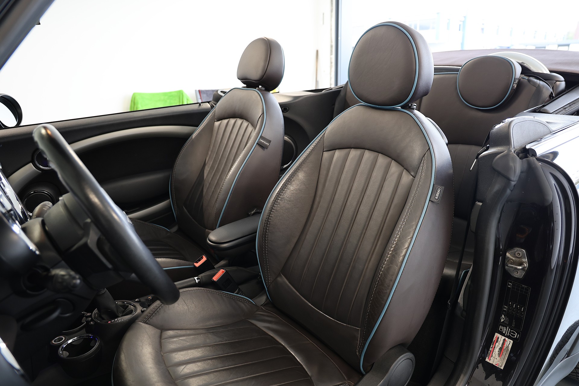 MINI Cooper S Cabriolet Steptronic-image-7