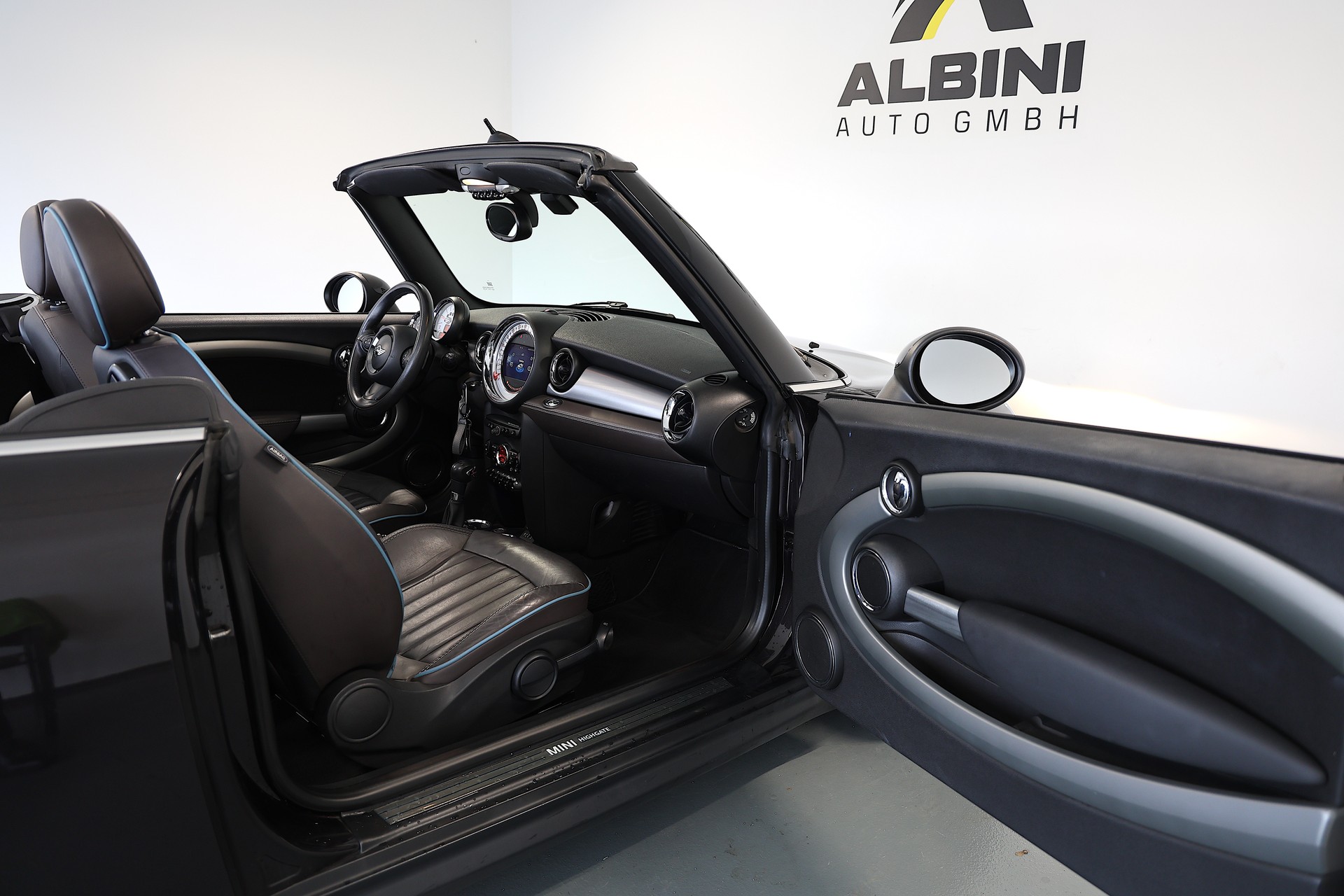 MINI Cooper S Cabriolet Steptronic-image-11