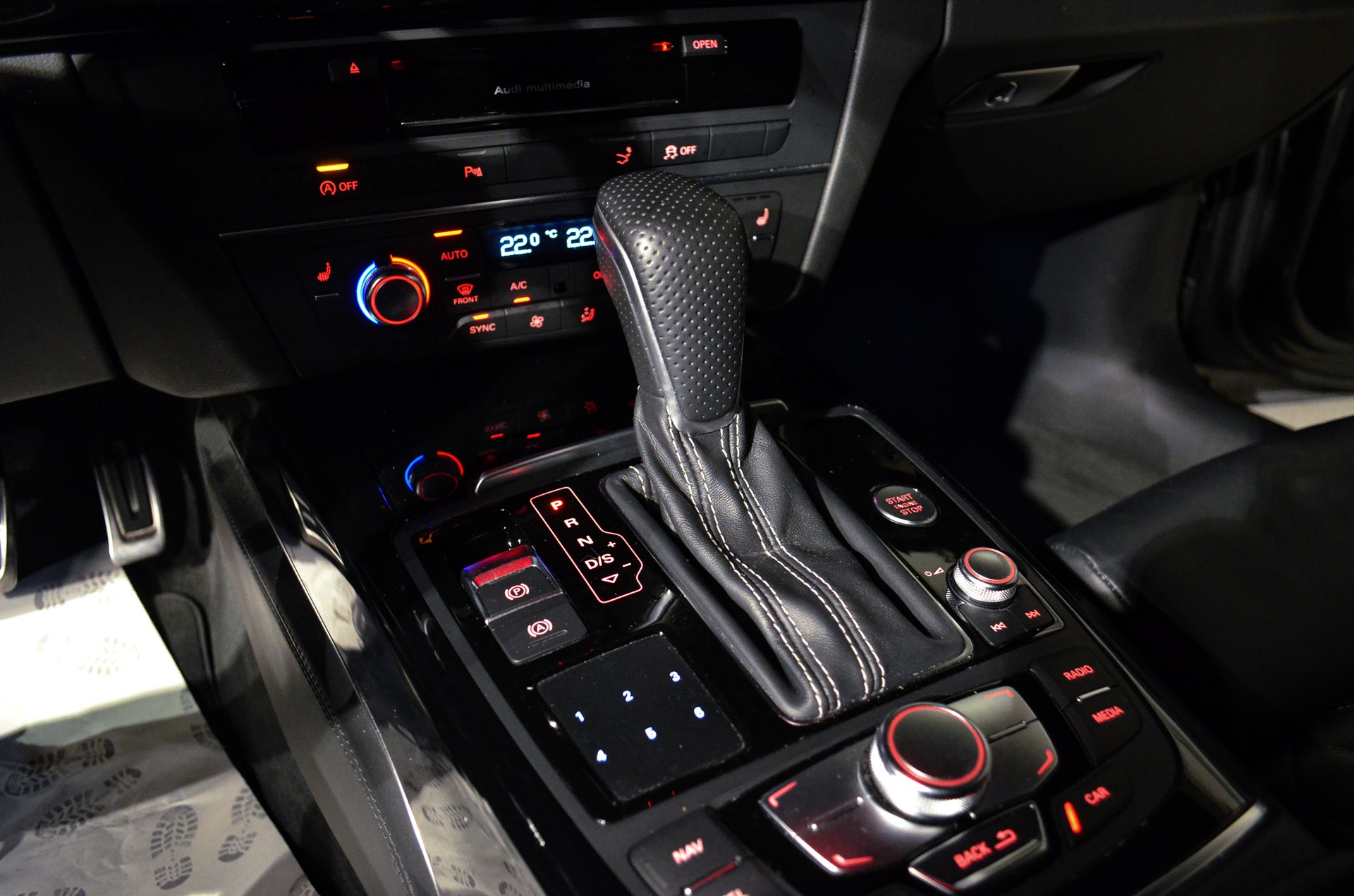 AUDI A7 Sportback 3.0 BiTDI quattro compet. S-tronic-image-18