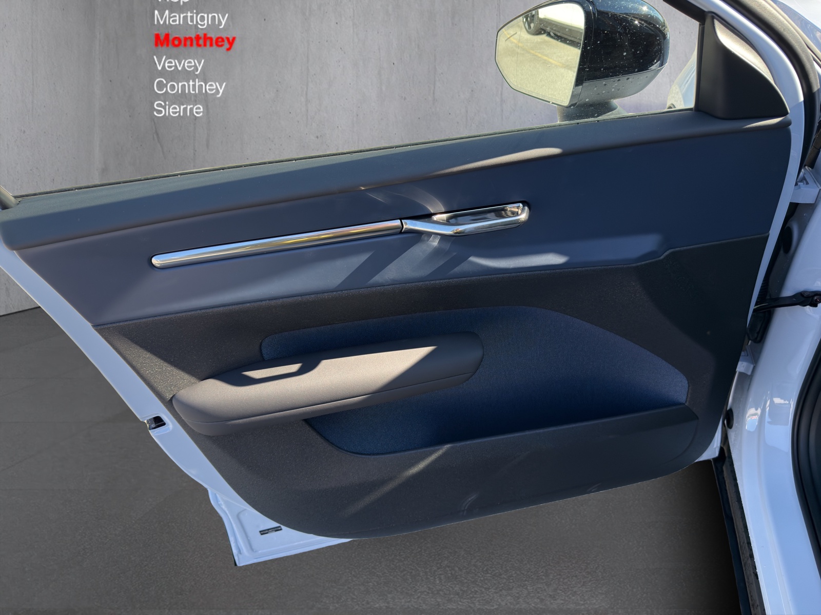 Image VOLVO EX-30 EX30 E60 69kWh Single Motor Extended Range Ultra