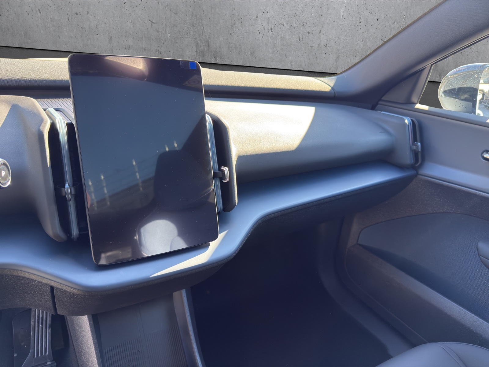 Image VOLVO EX-30 EX30 E60 69kWh Single Motor Extended Range Ultra