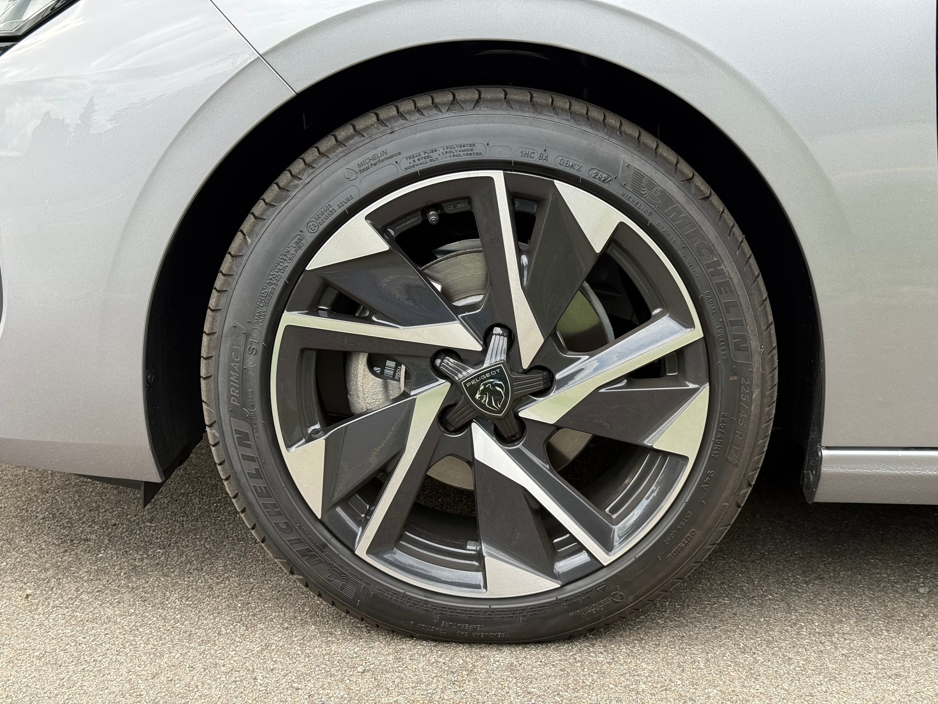 PEUGEOT 308 1.2 Pure Tech Allure EAT8 LEASING AB 319.81 CHF / MONAT-image-13