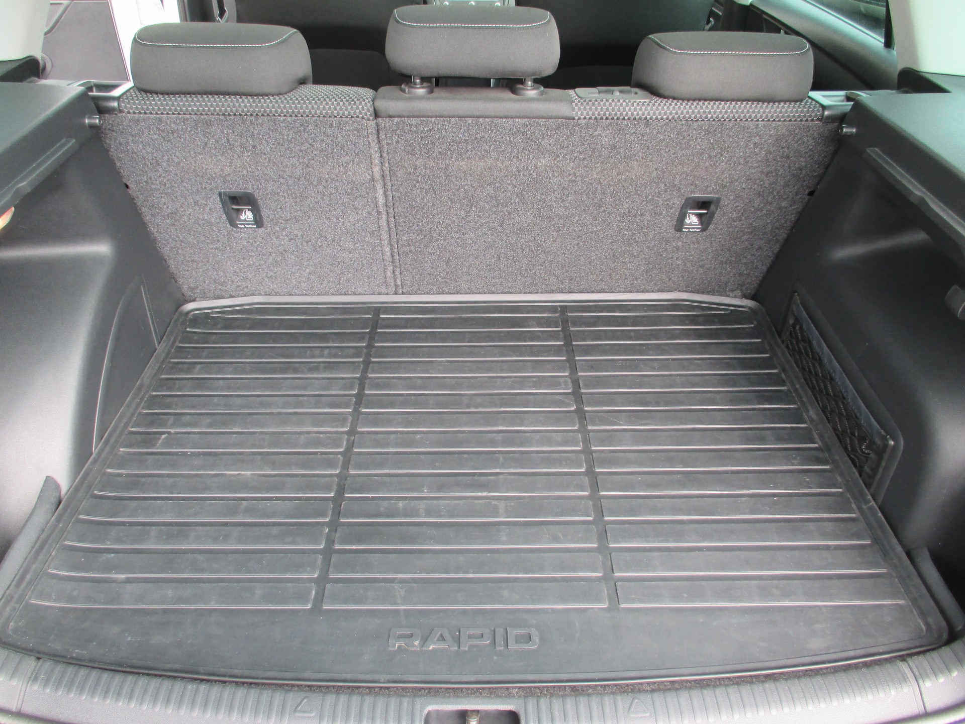 SKODA Rapid Spaceback 1.4 TSI Elegance DSG-image-9