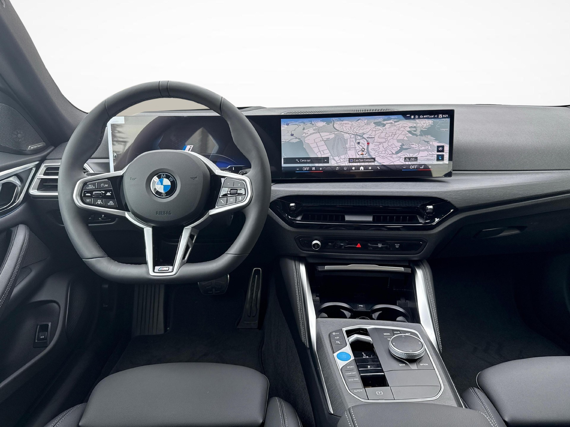 BMW i4 xDrive40-image-8