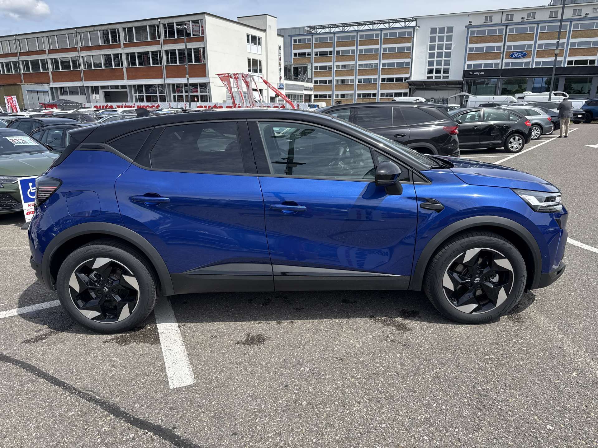 RENAULT Captur 1.8 E-Tech 160 Techno DHT-Automat-image-10