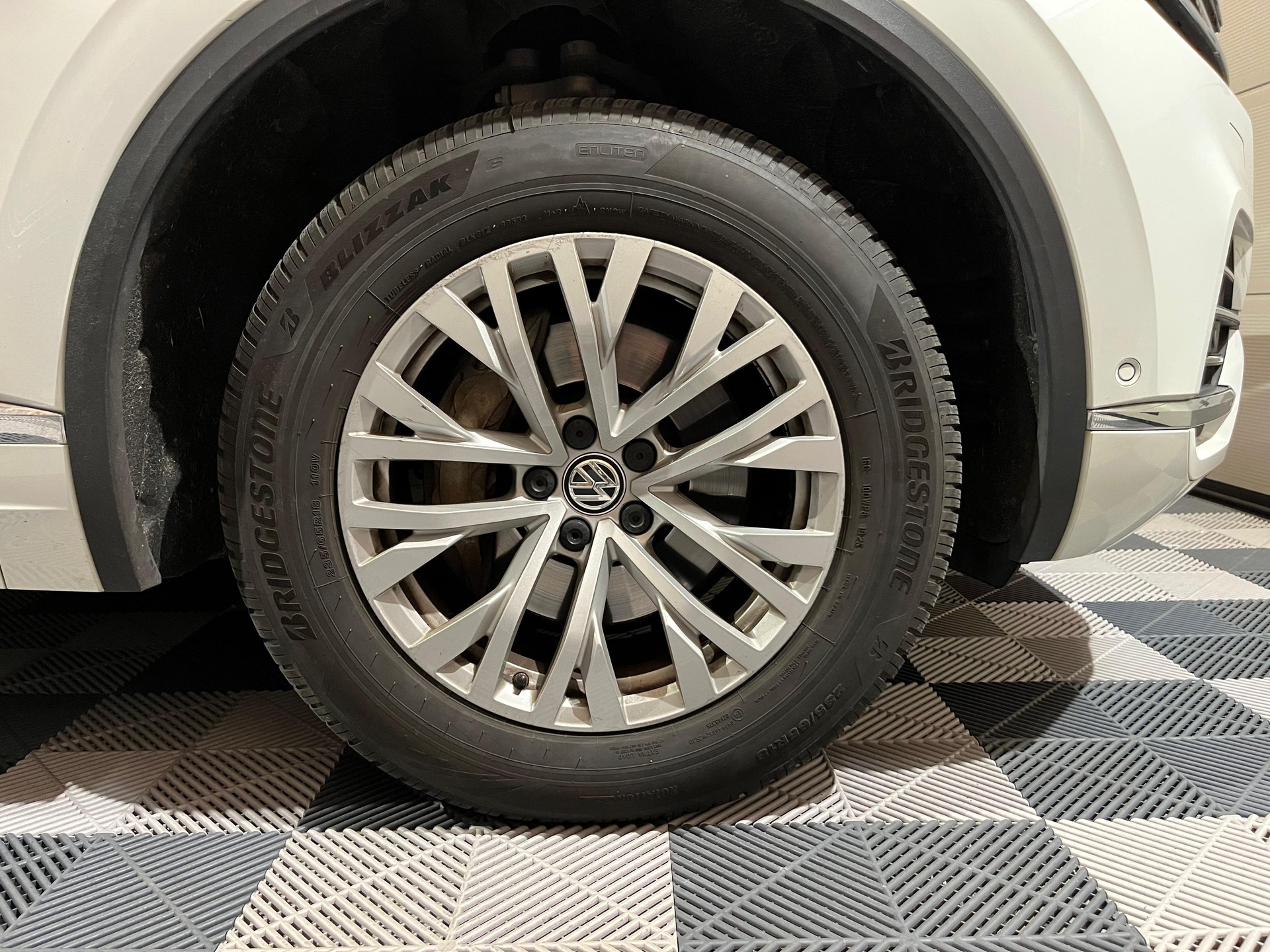 VW Touareg 3.0 TDI Elegance Tiptronic-image-20